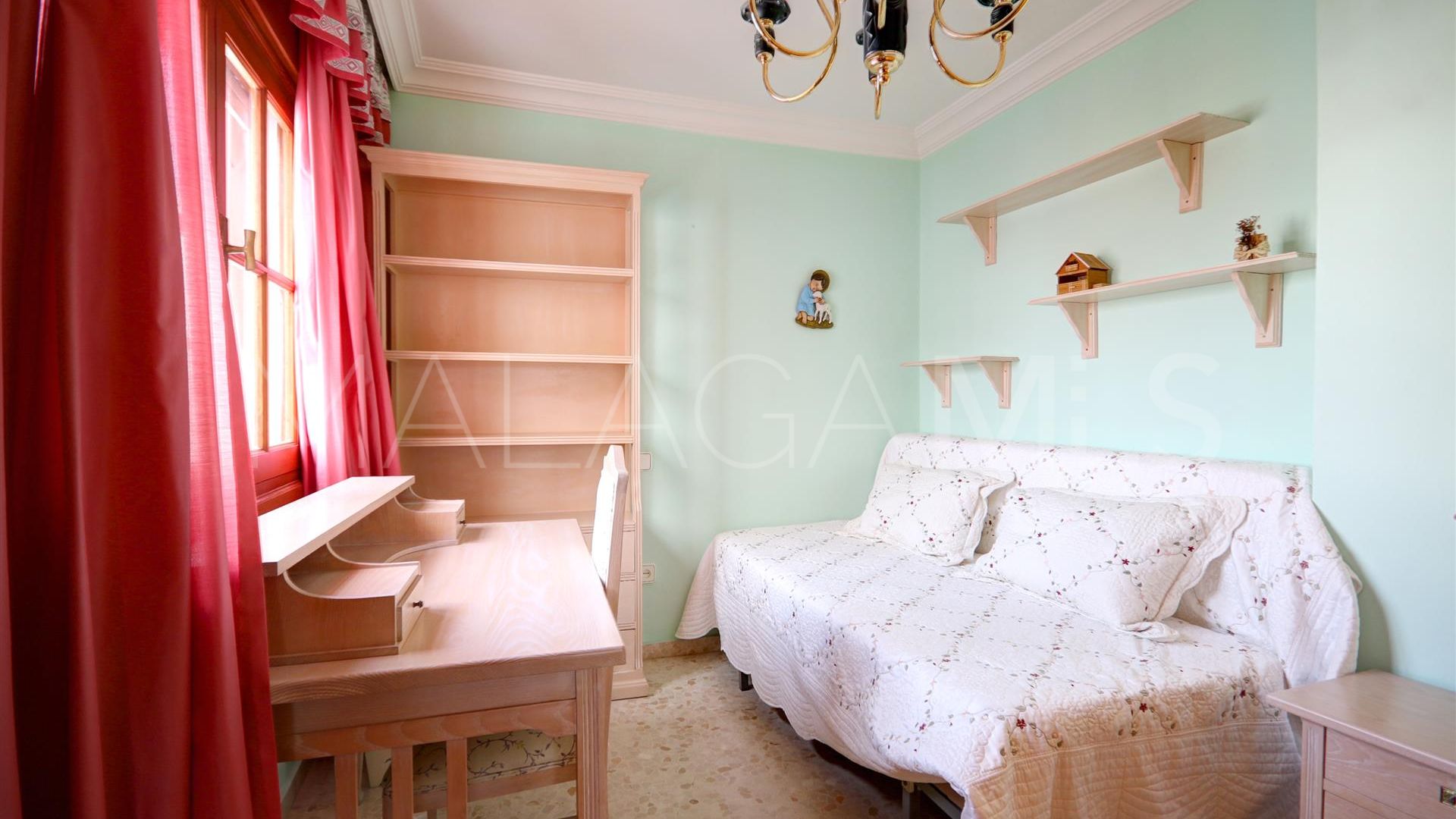 Appartement terrasse for sale in Estepona Old Town