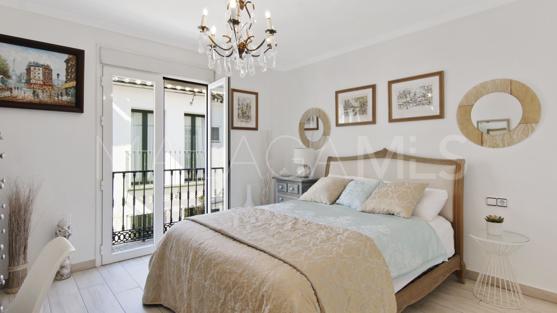 Radhus for sale in Estepona Old Town