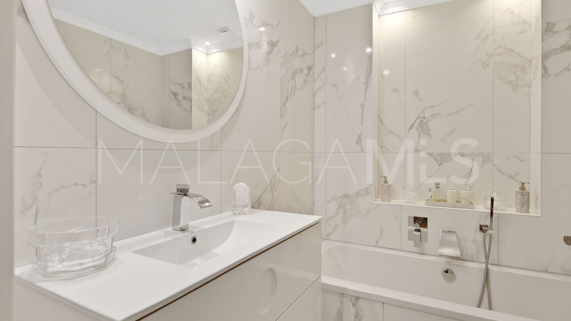 Radhus for sale in Estepona Old Town