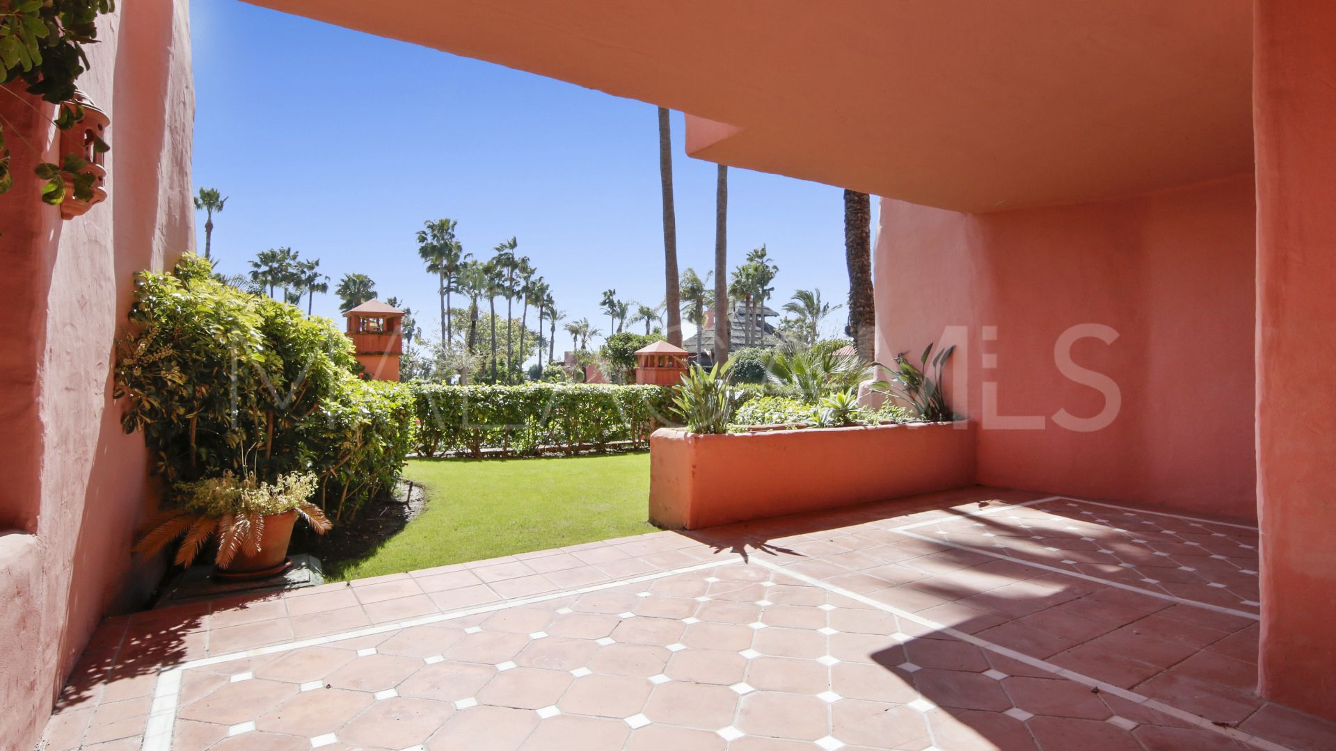 For sale ground floor apartment in Cabo Bermejo