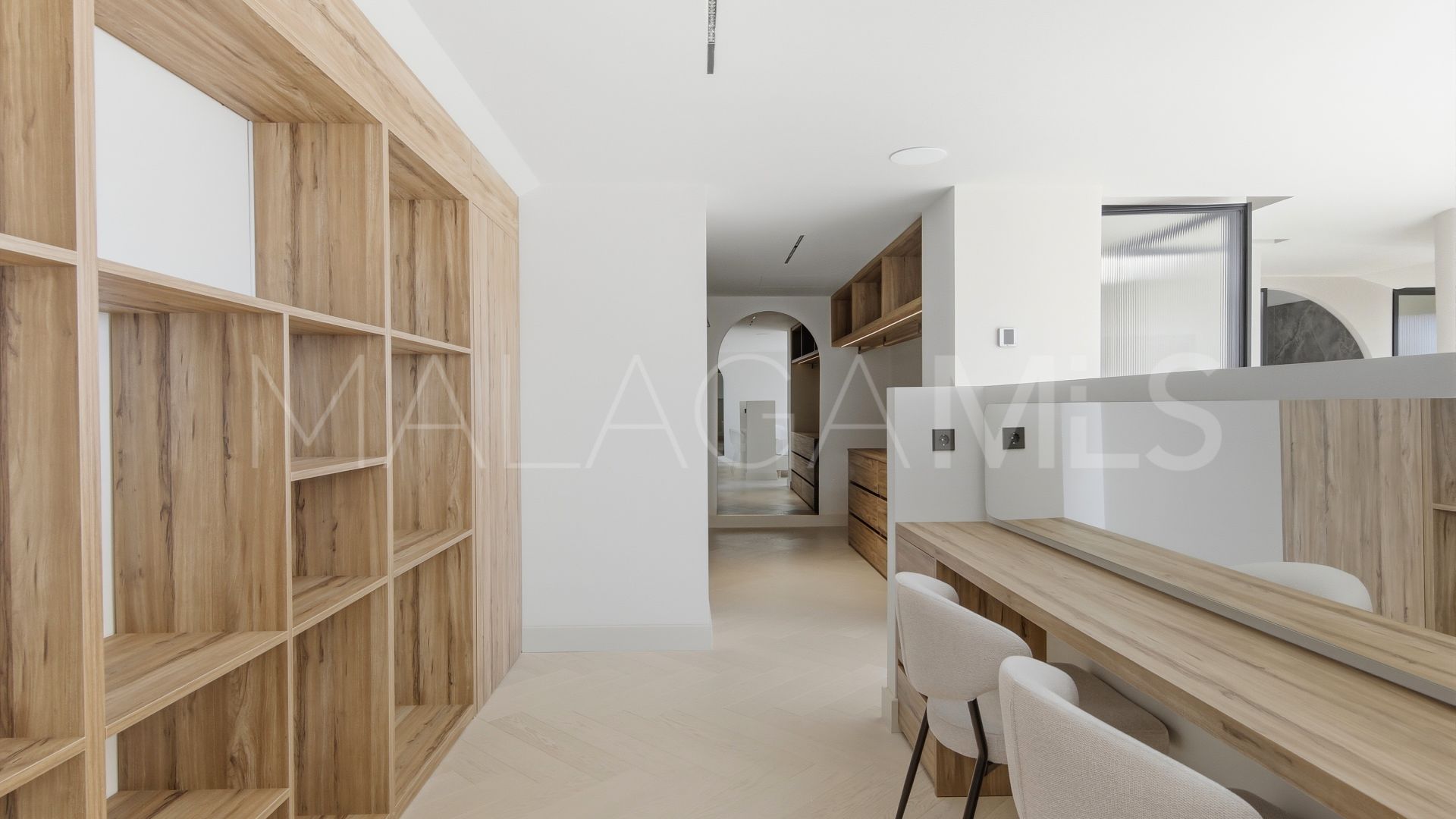 Duplex penthouse for sale in Monte Halcones