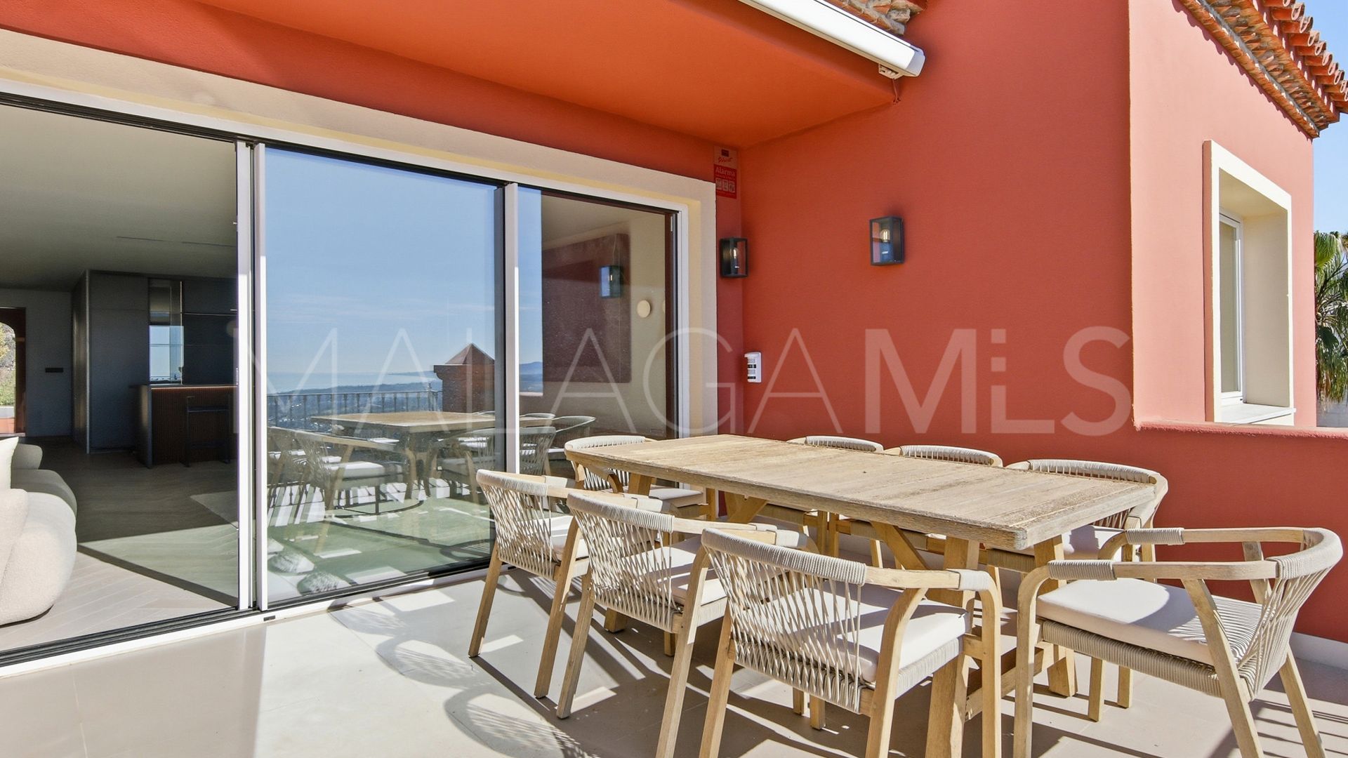 Duplex penthouse for sale in Monte Halcones