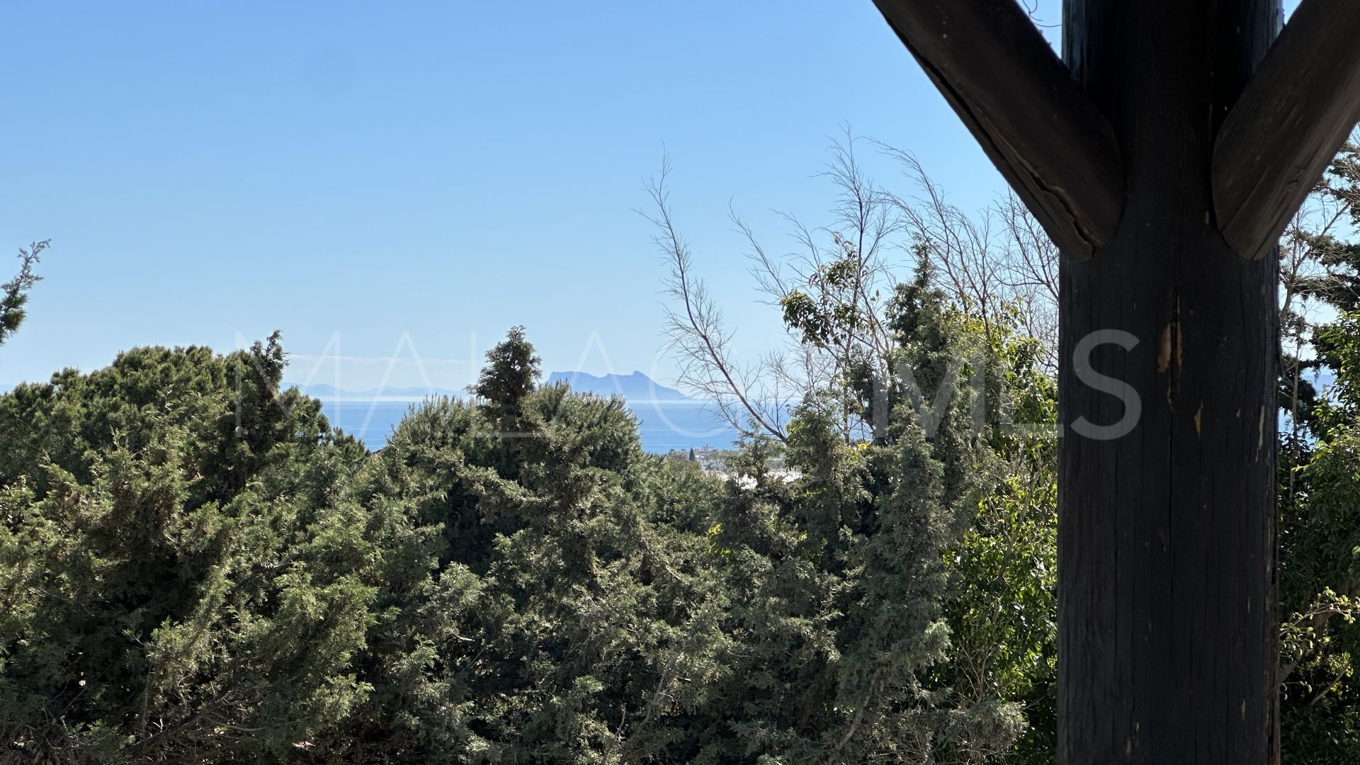 Estepona Este, villa for sale with 6 bedrooms