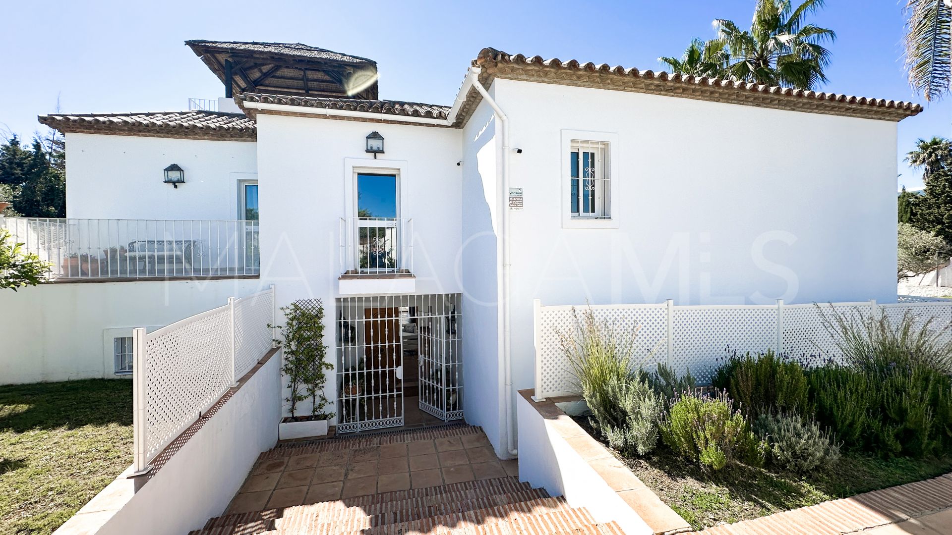 Estepona Este, villa for sale with 6 bedrooms