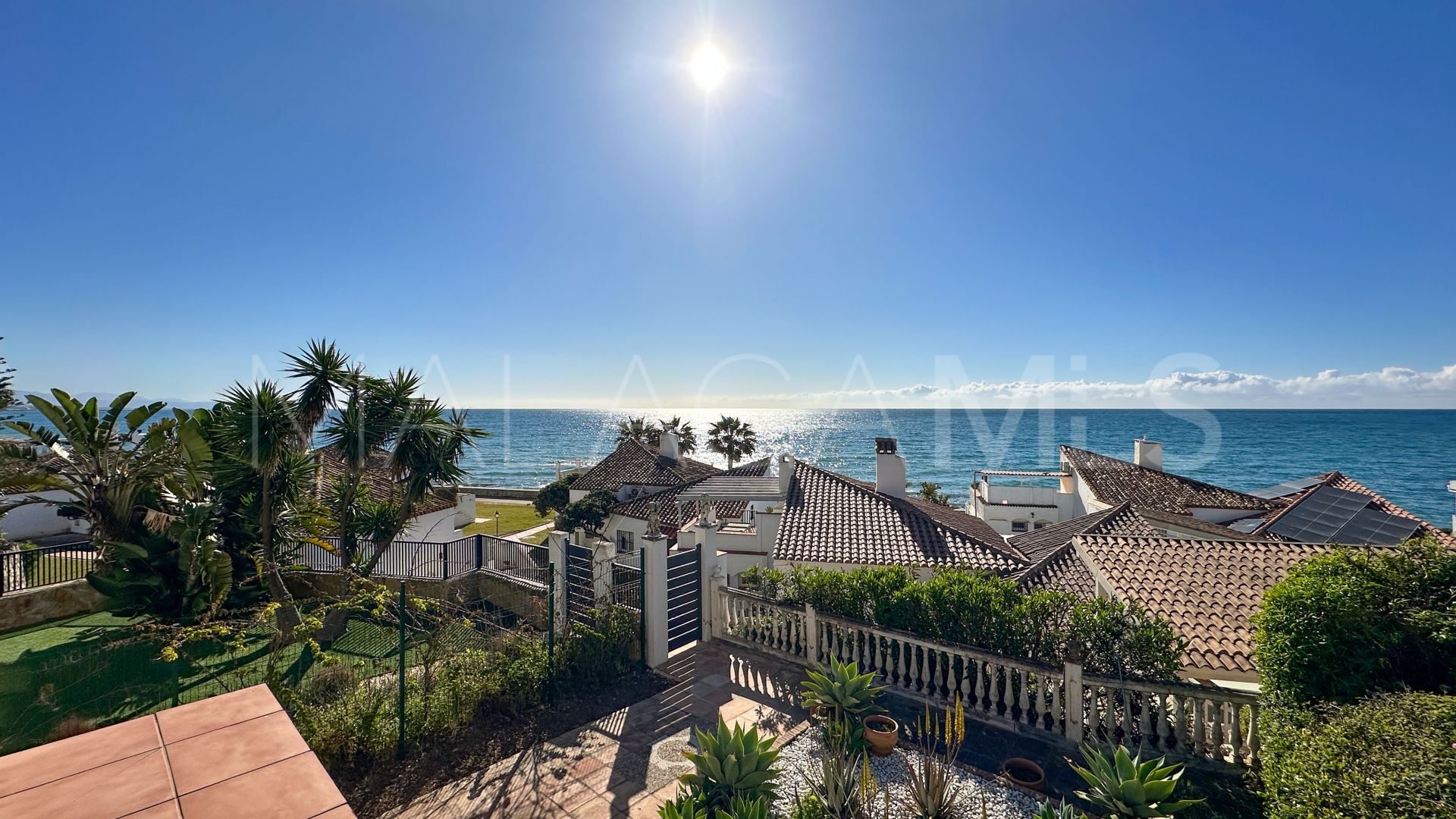 Buy villa in Bahia Dorada
