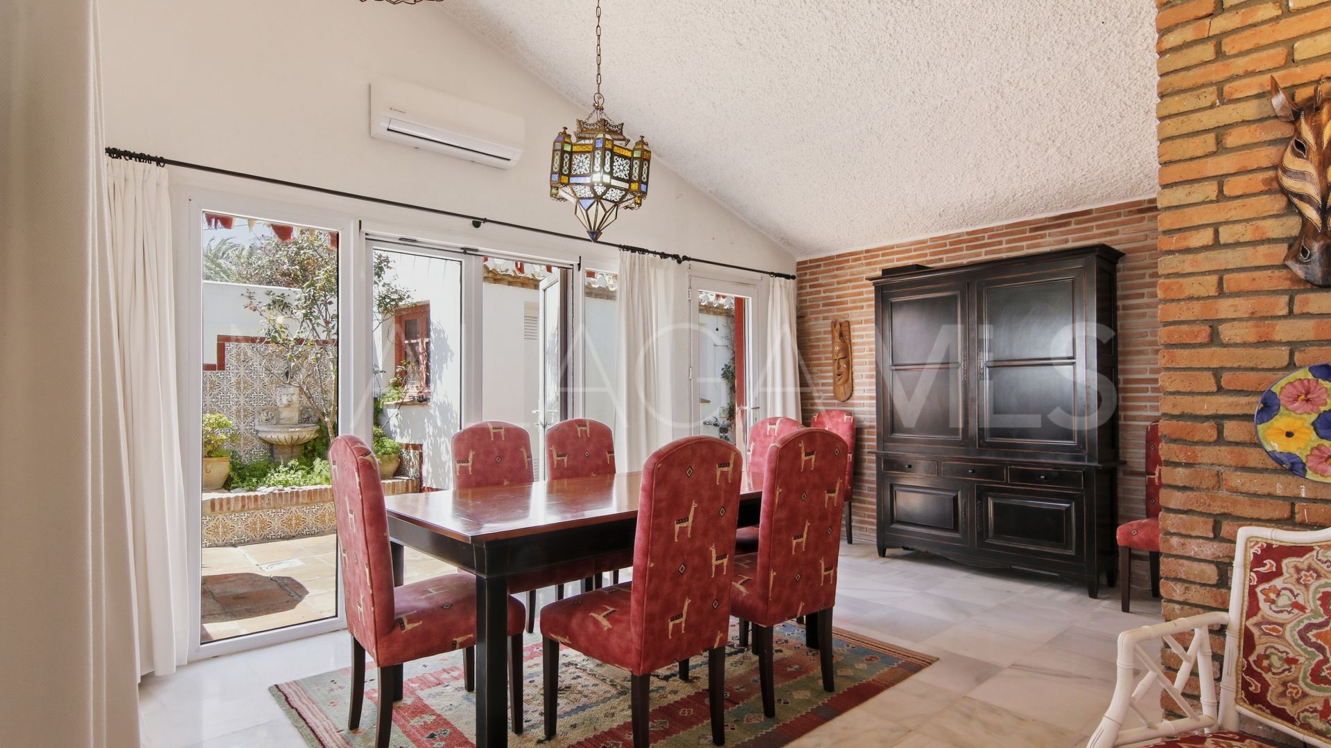 Villa for sale in Bahia Dorada