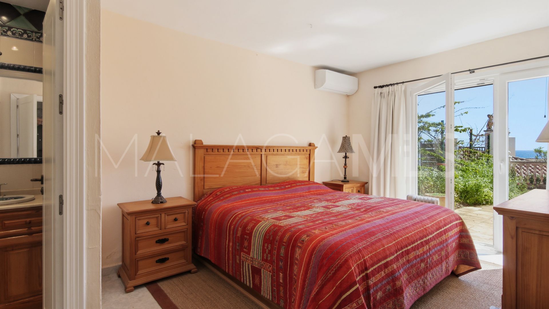 Villa for sale in Bahia Dorada