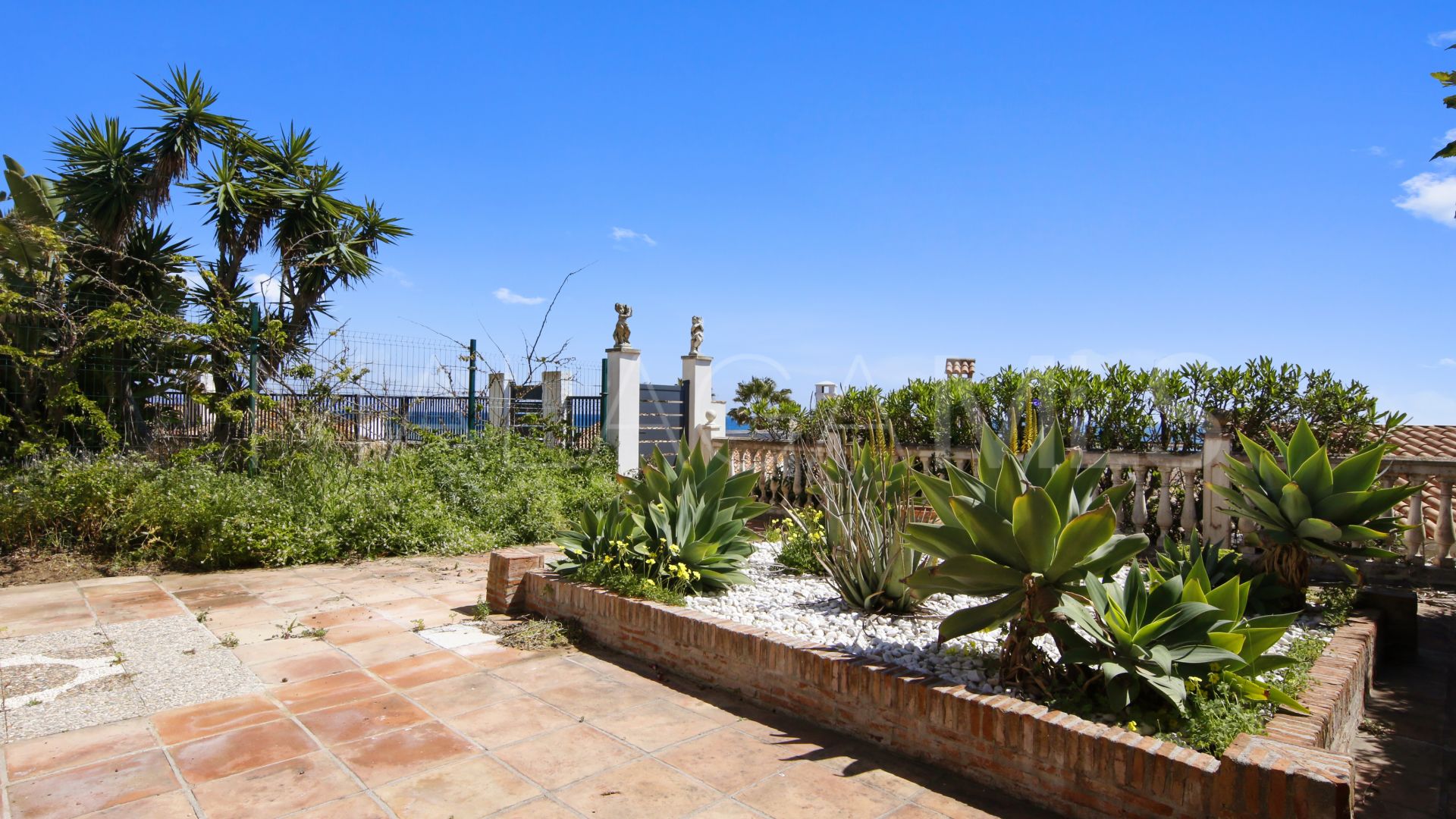 Villa for sale in Bahia Dorada