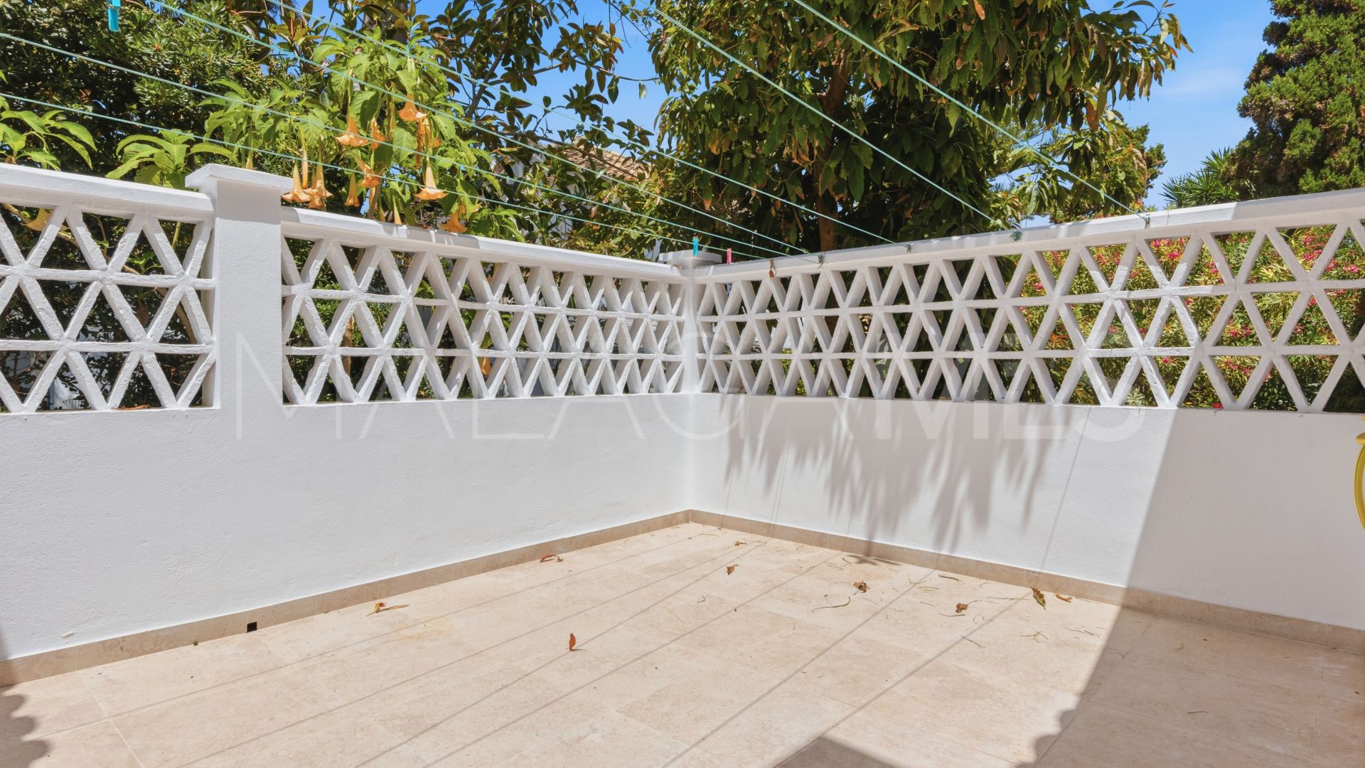 Villa for sale in Casasola