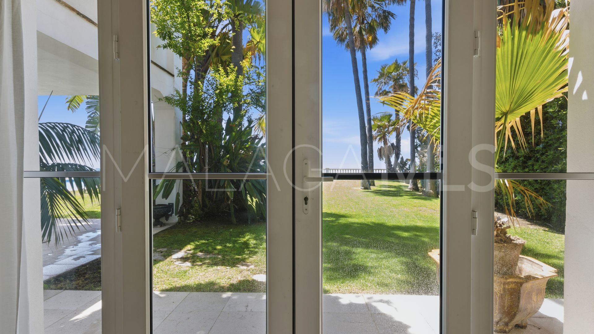 Villa for sale in Casasola
