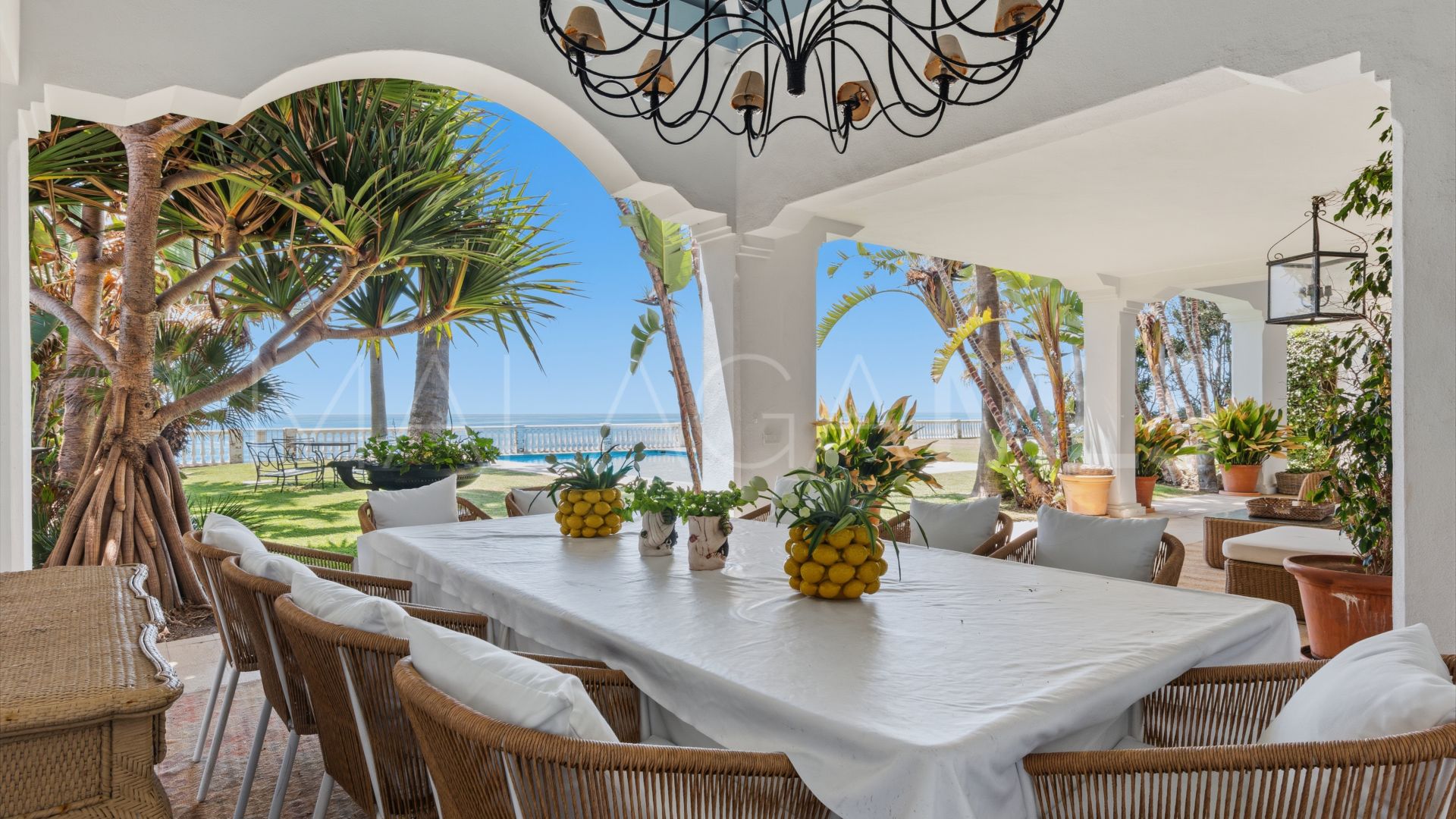 Villa for sale in Casasola