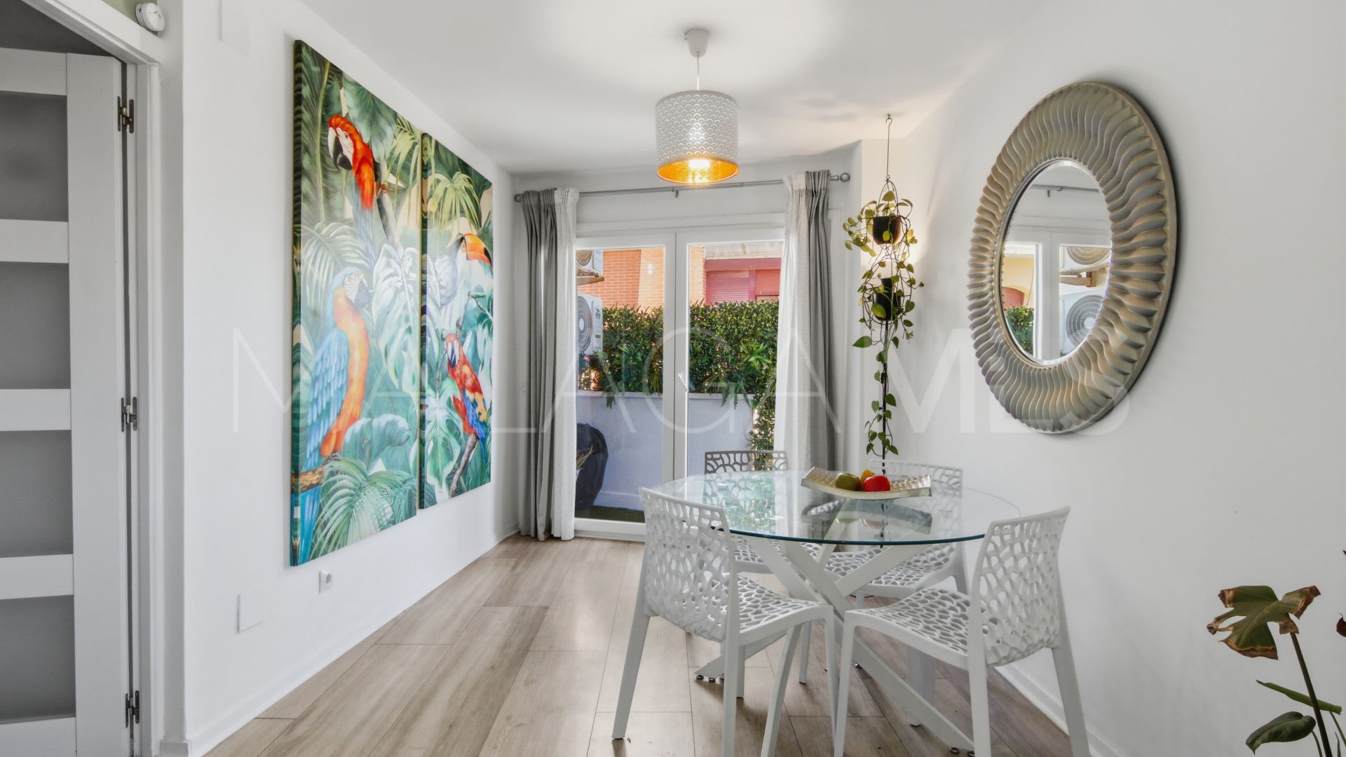 For sale penthouse with 3 bedrooms in Estepona Old Town
