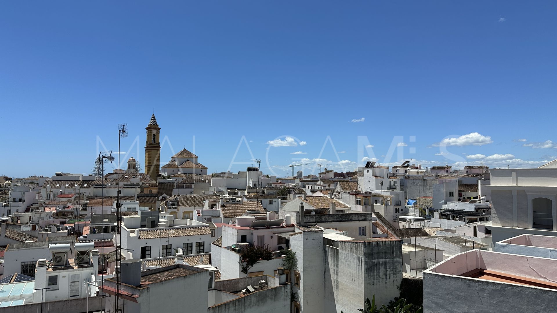 For sale penthouse with 3 bedrooms in Estepona Old Town