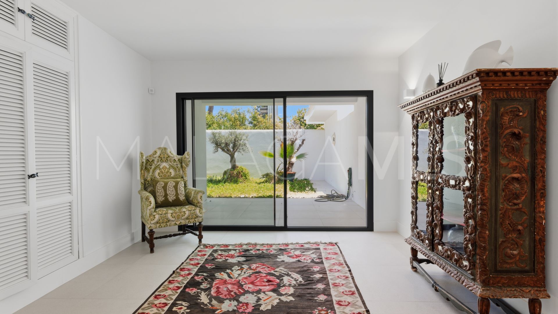 Villa for sale in Casasola