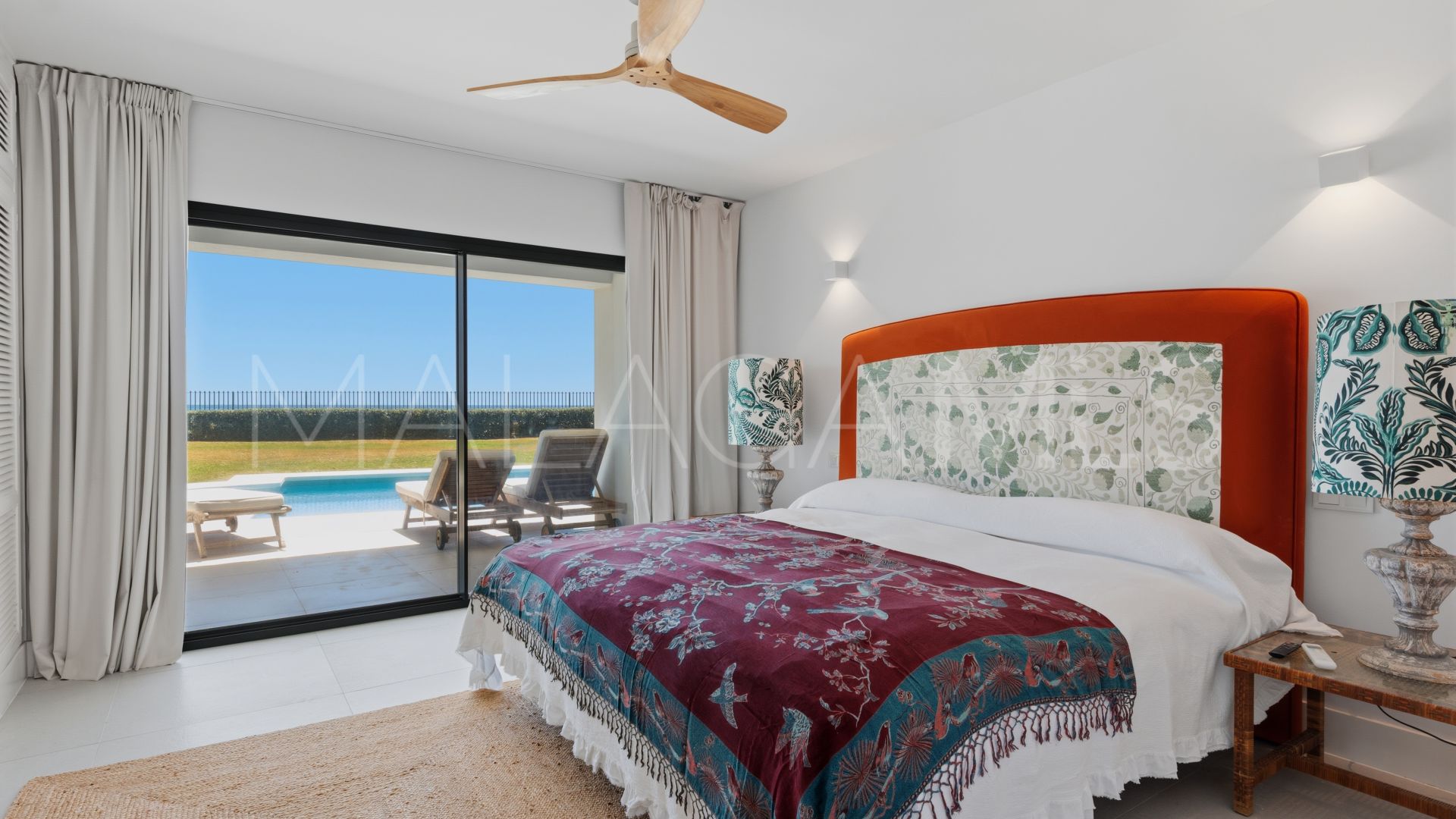 Villa for sale in Casasola