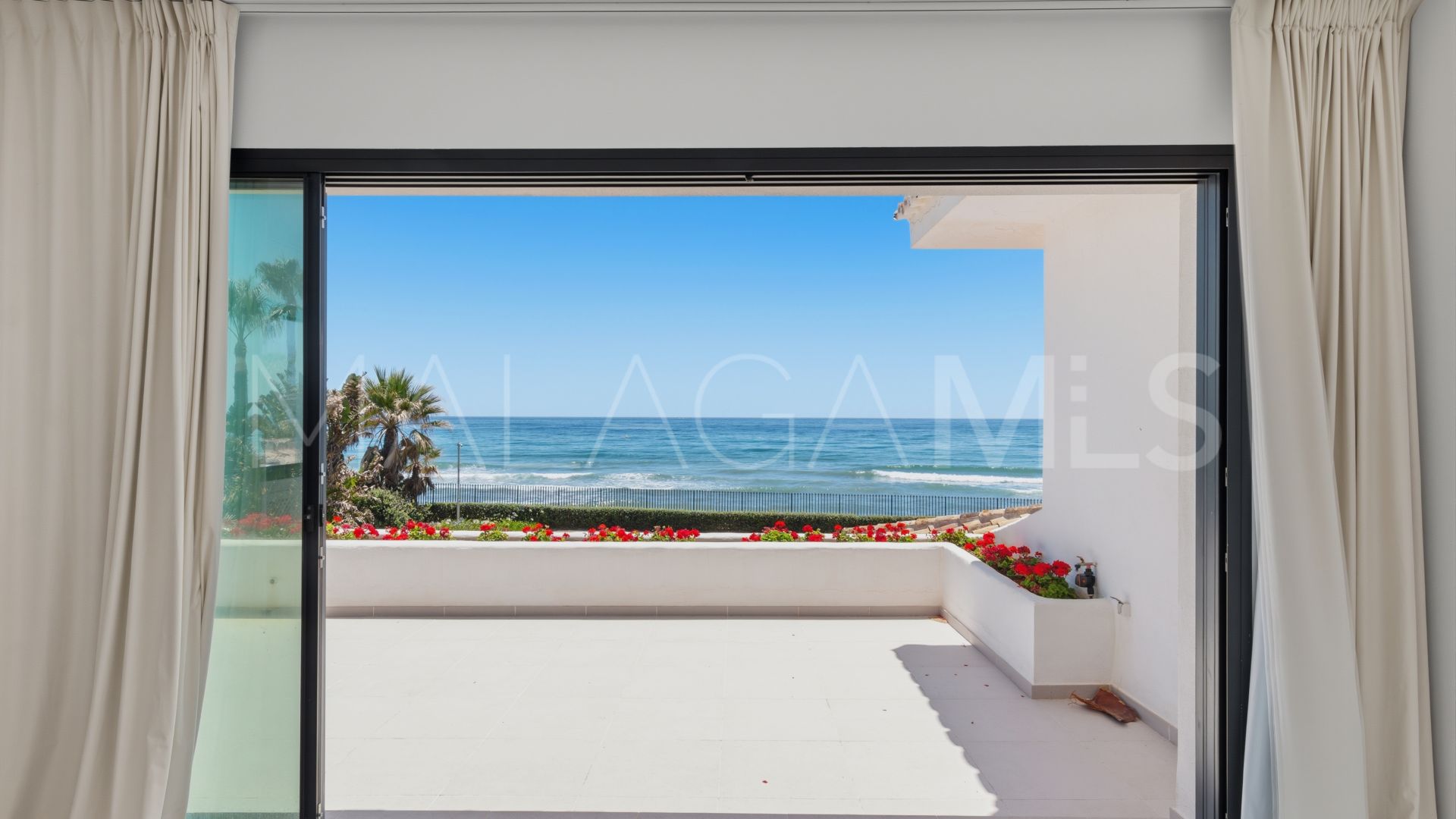 Villa for sale in Casasola