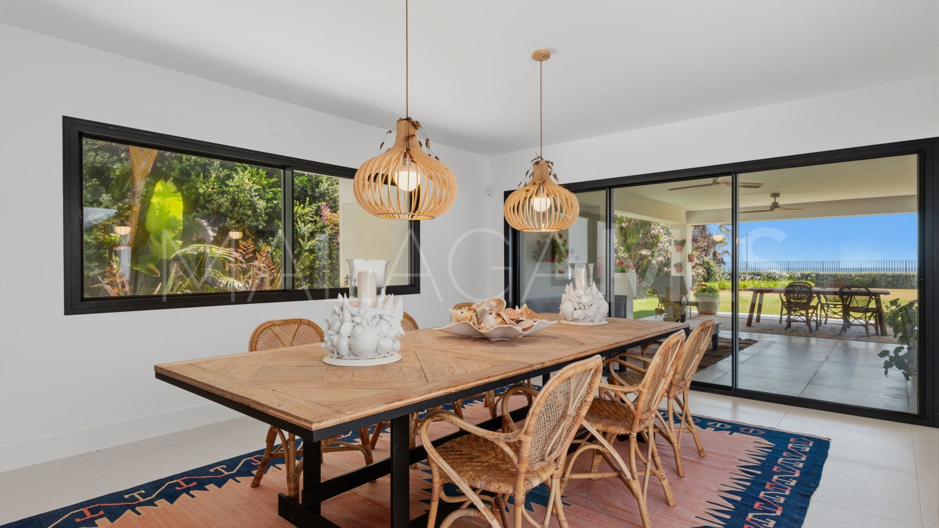 Villa for sale in Casasola