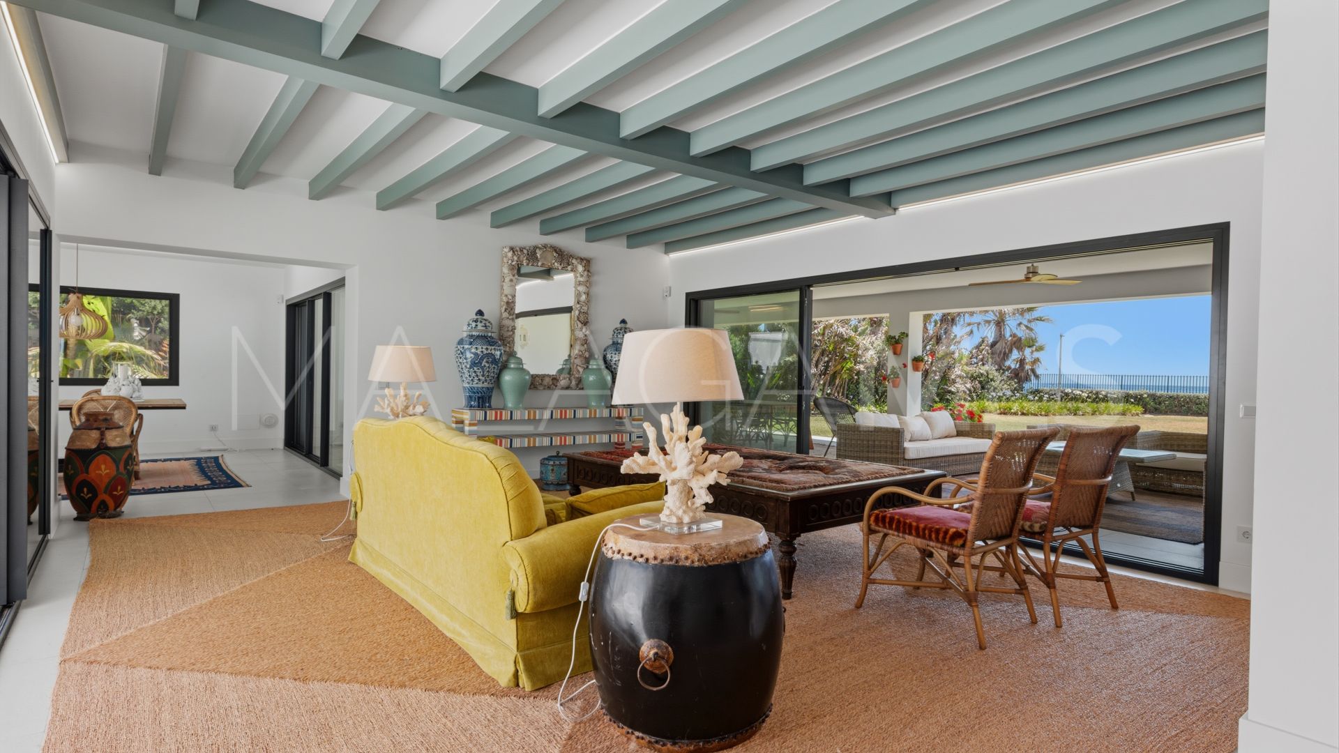 Villa for sale in Casasola