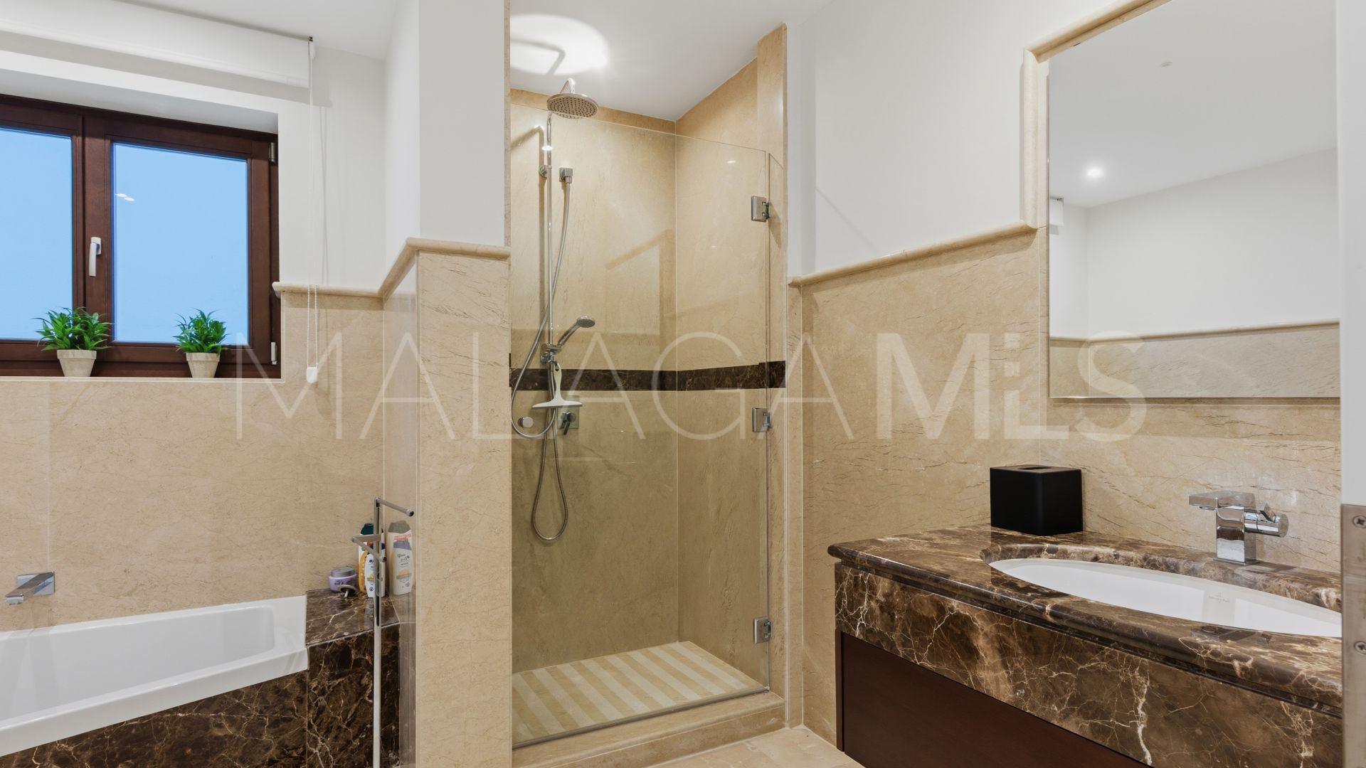 Villa for sale in La Zagaleta