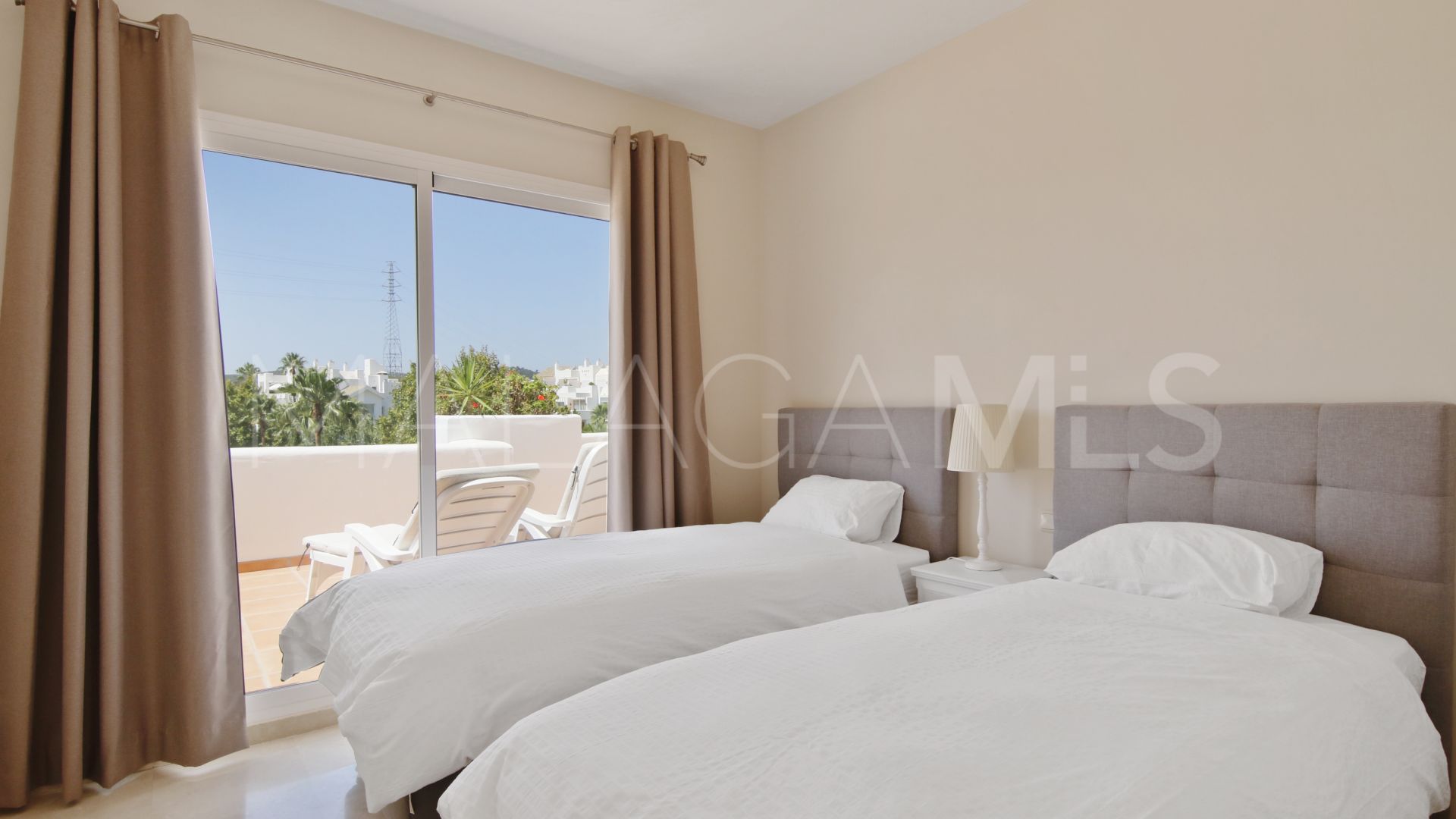 Penthouse for sale in Alcazaba Lagoon