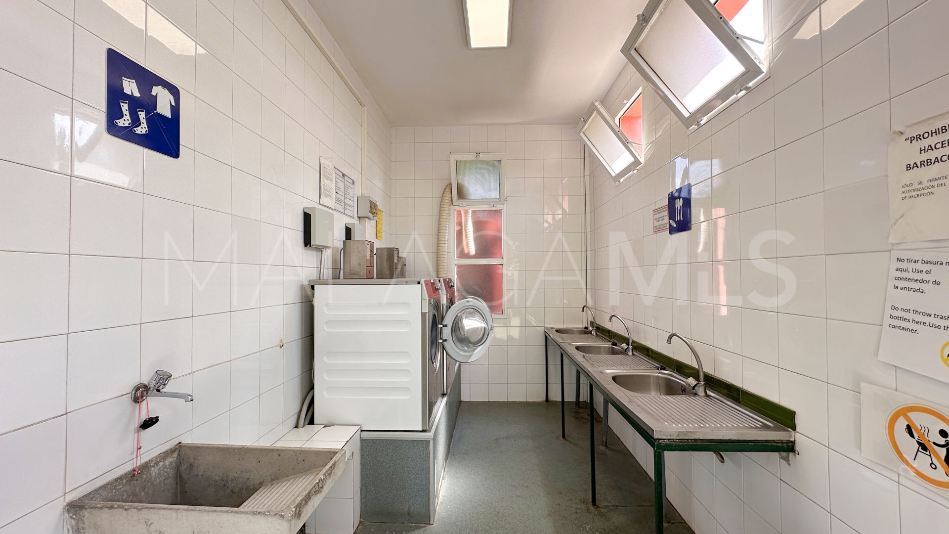 For sale New Golden Mile business with 40 bedrooms