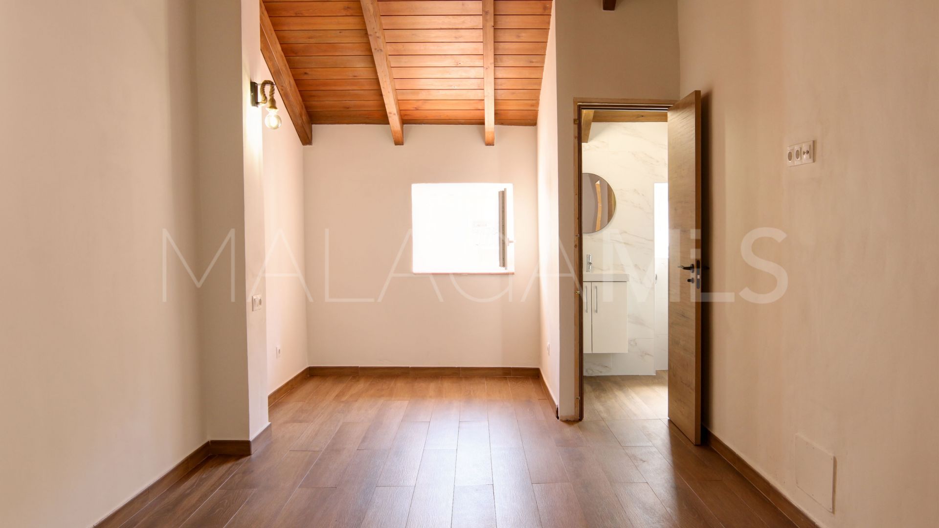 Radhus for sale in Estepona Old Town