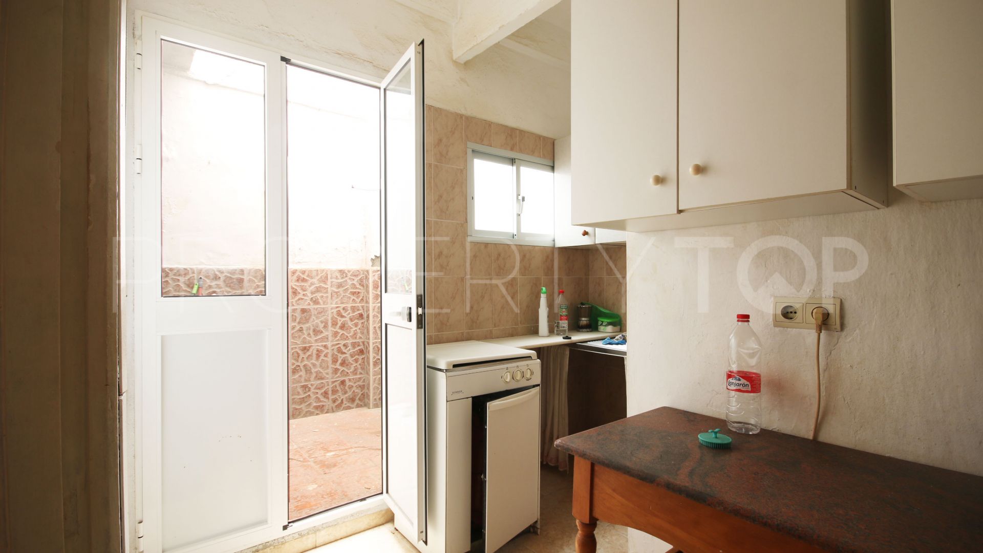 Buy town house in Estepona Old Town