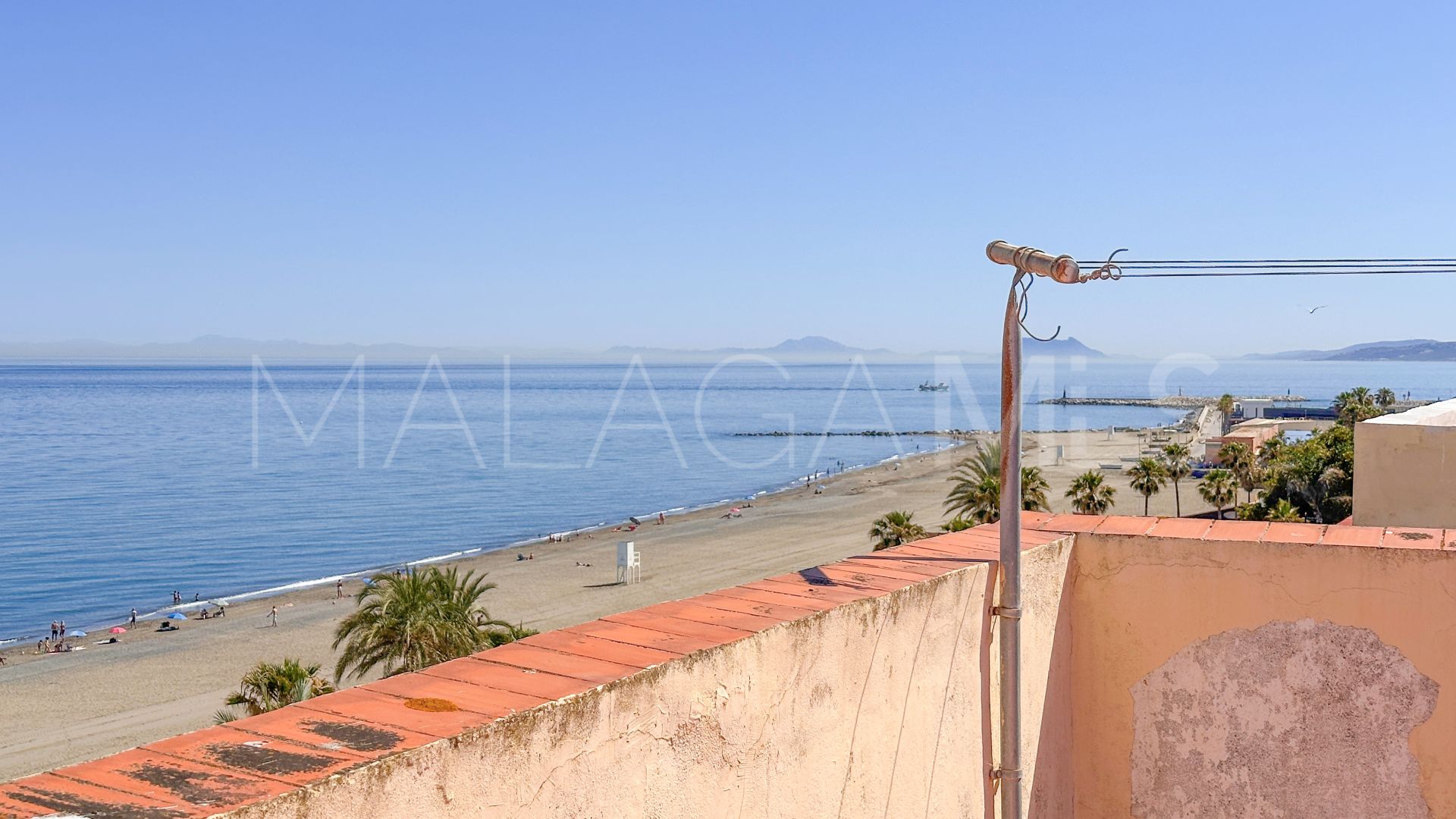 For sale 2 bedrooms penthouse in Estepona Centre