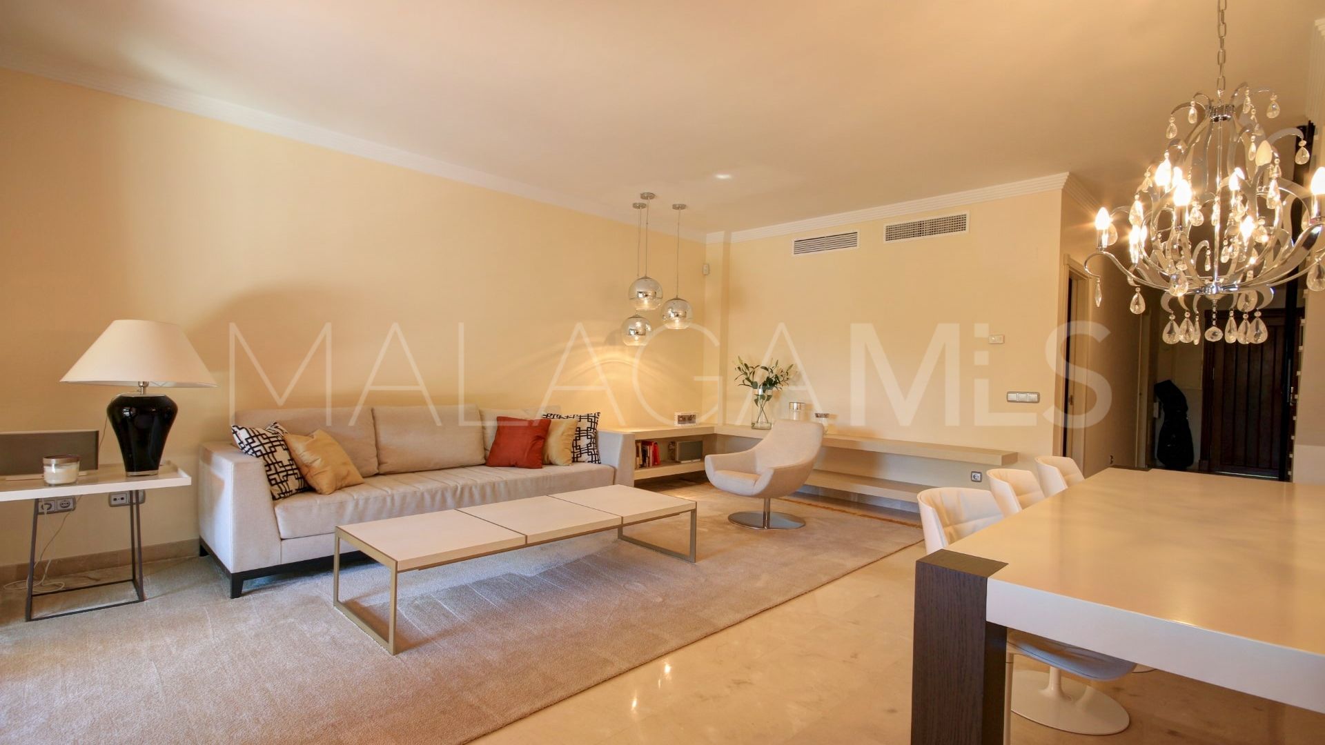 Town house for sale in Riviera Andaluza with 3 bedrooms