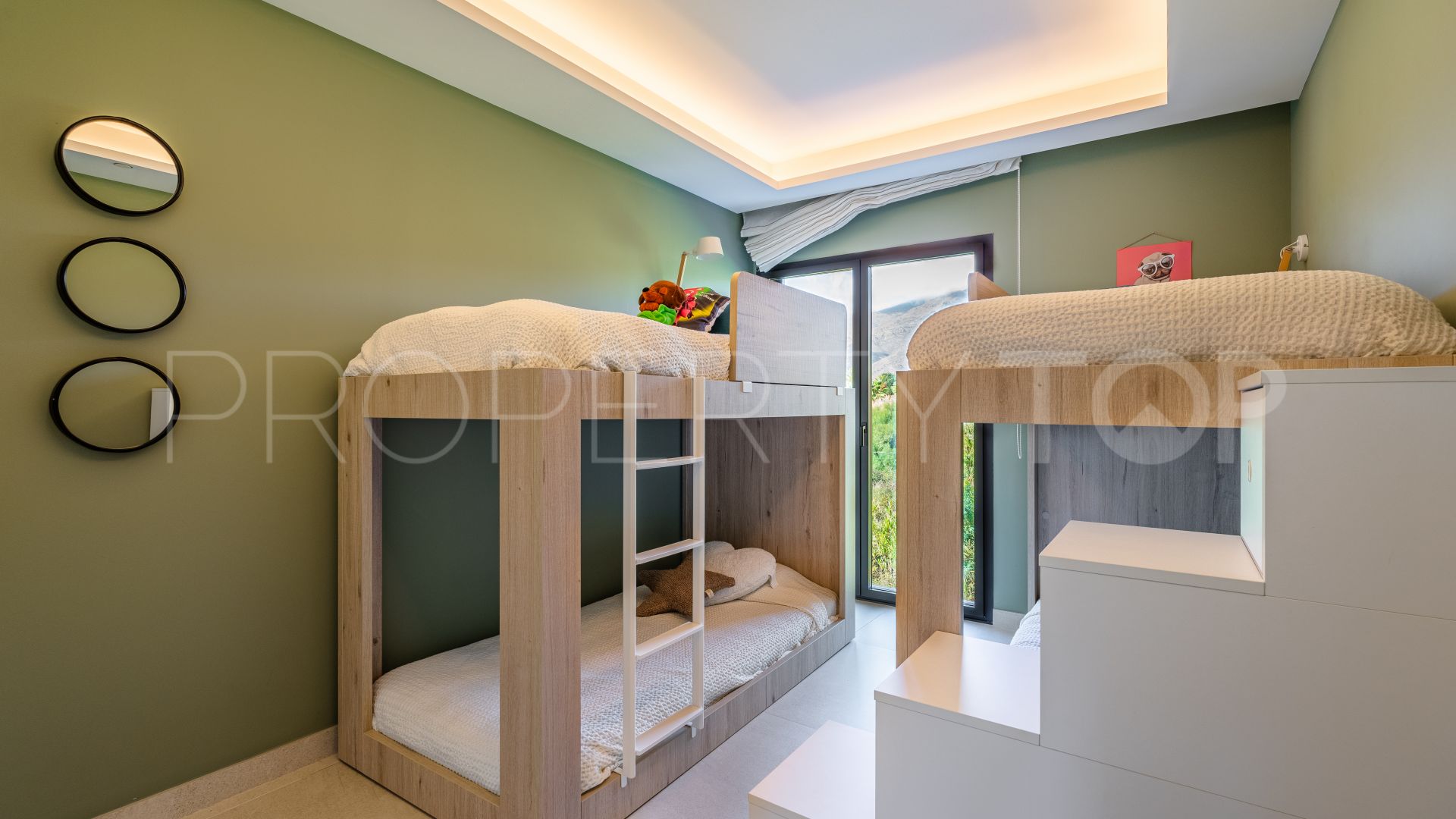 Guadalobon, adosado de 4 dormitorios a la venta