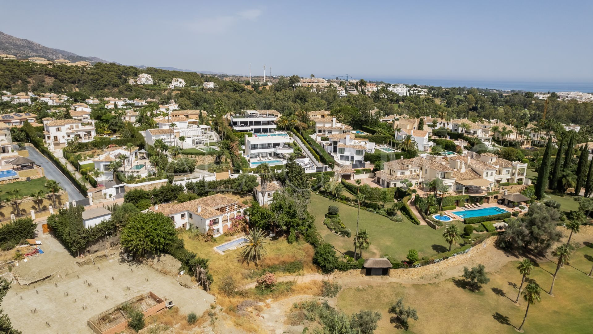 Terrain for sale in Nueva Andalucia