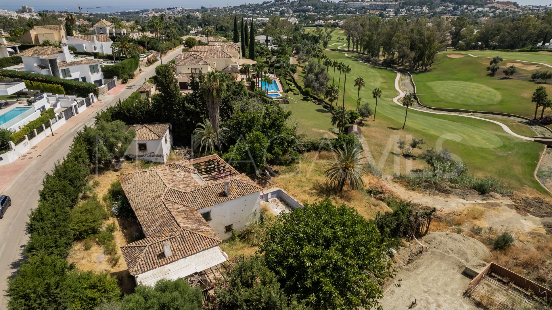 Terrain for sale in Nueva Andalucia