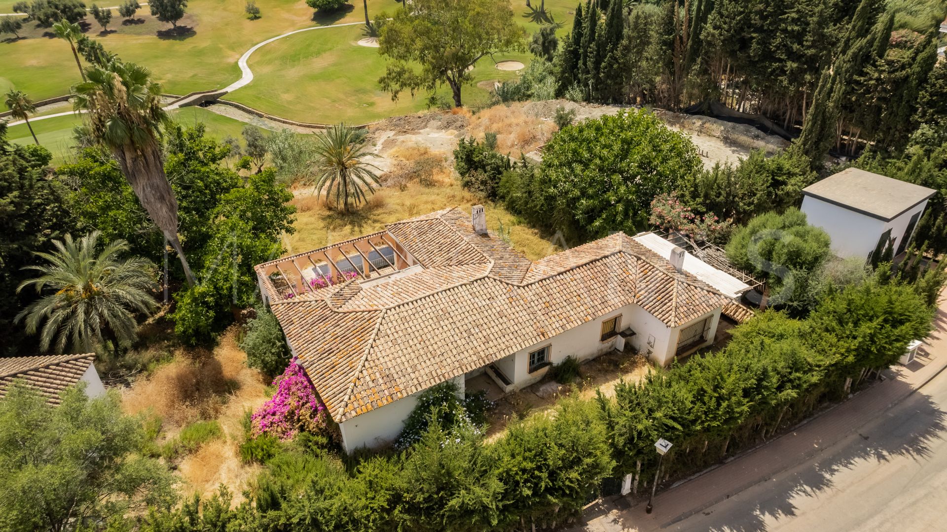 Terrain for sale in Nueva Andalucia