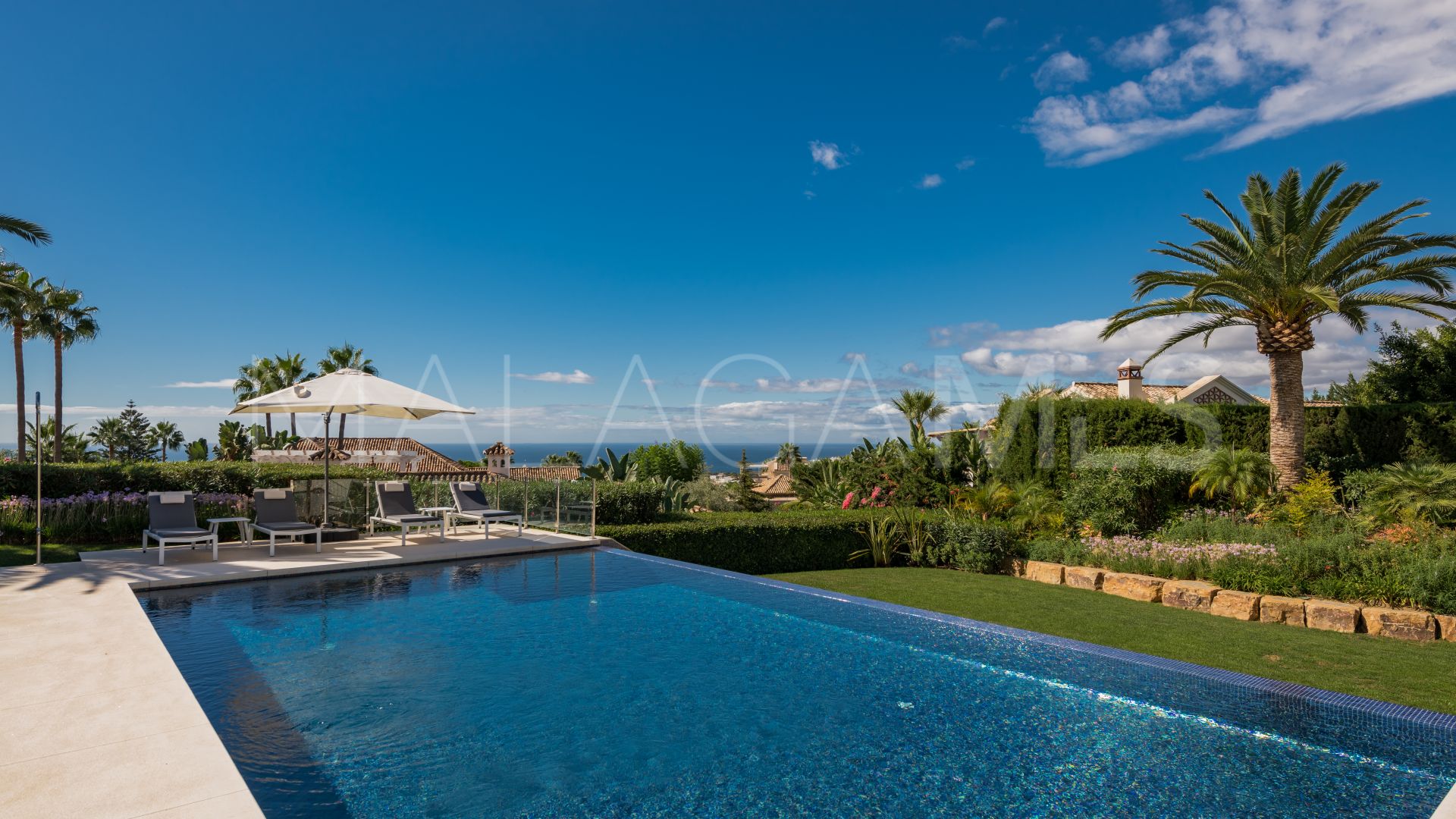 Villa for sale in Sierra Blanca