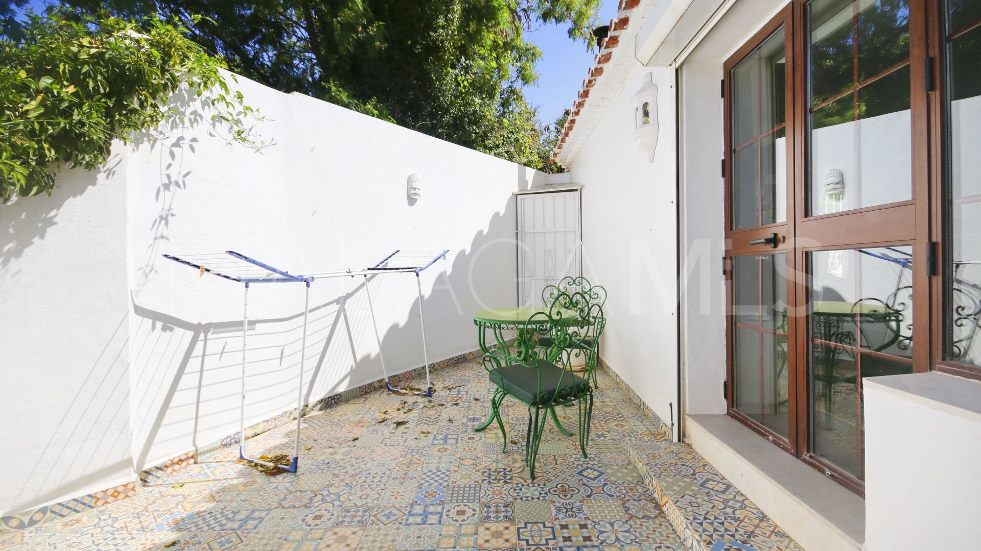 Villa for sale in Estepona