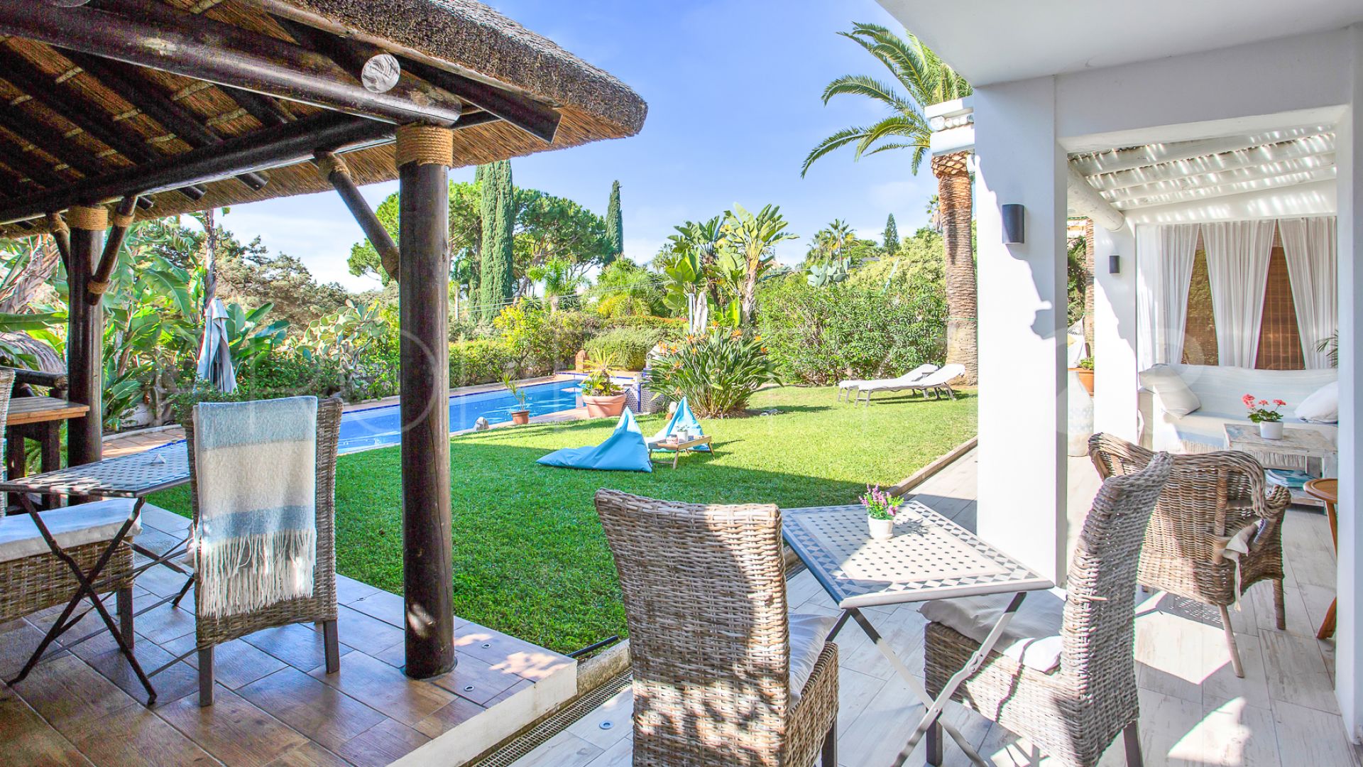 6 bedrooms villa in Marbesa for sale