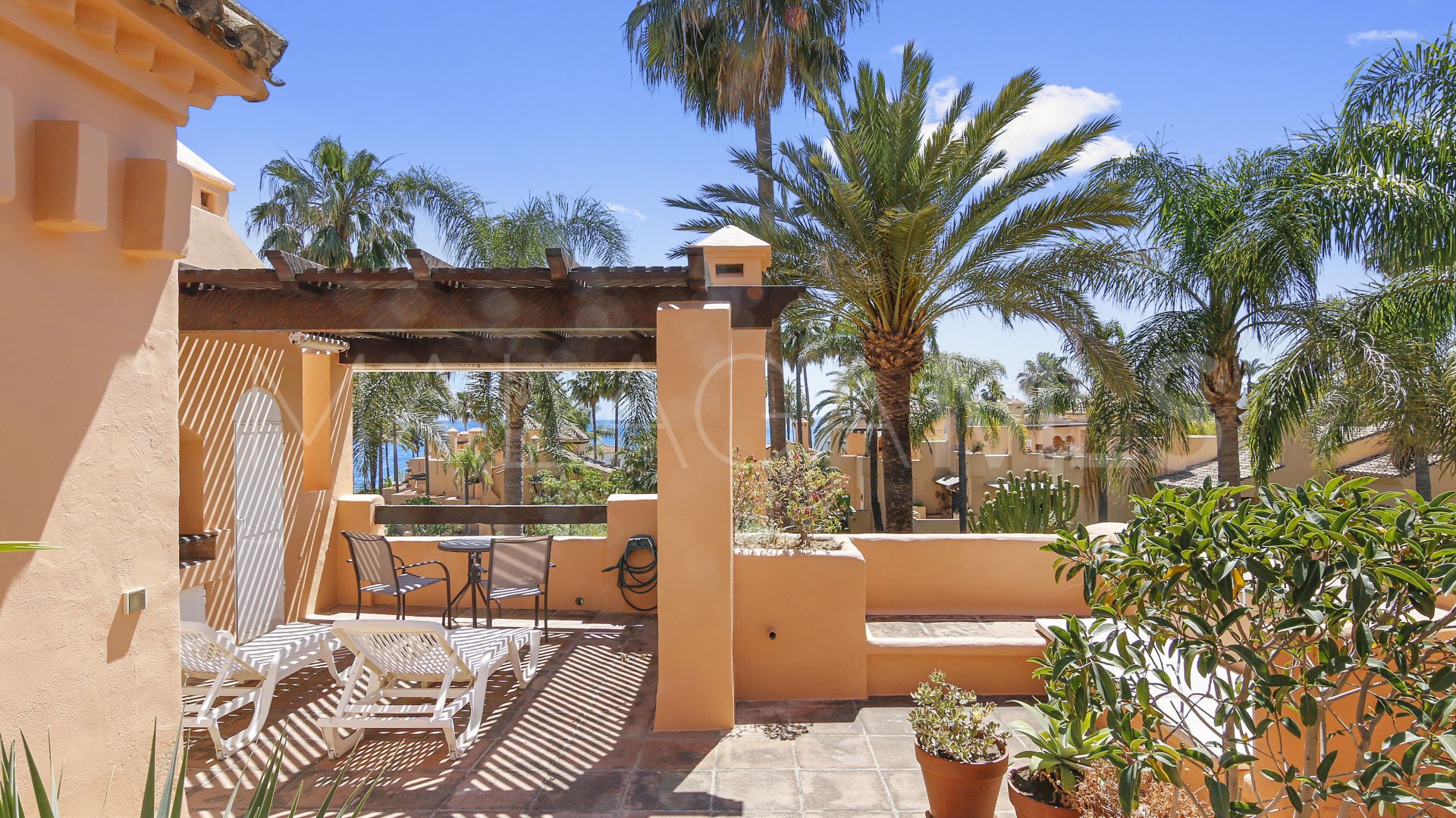 Town house with 2 bedrooms for sale in Alcazaba Beach