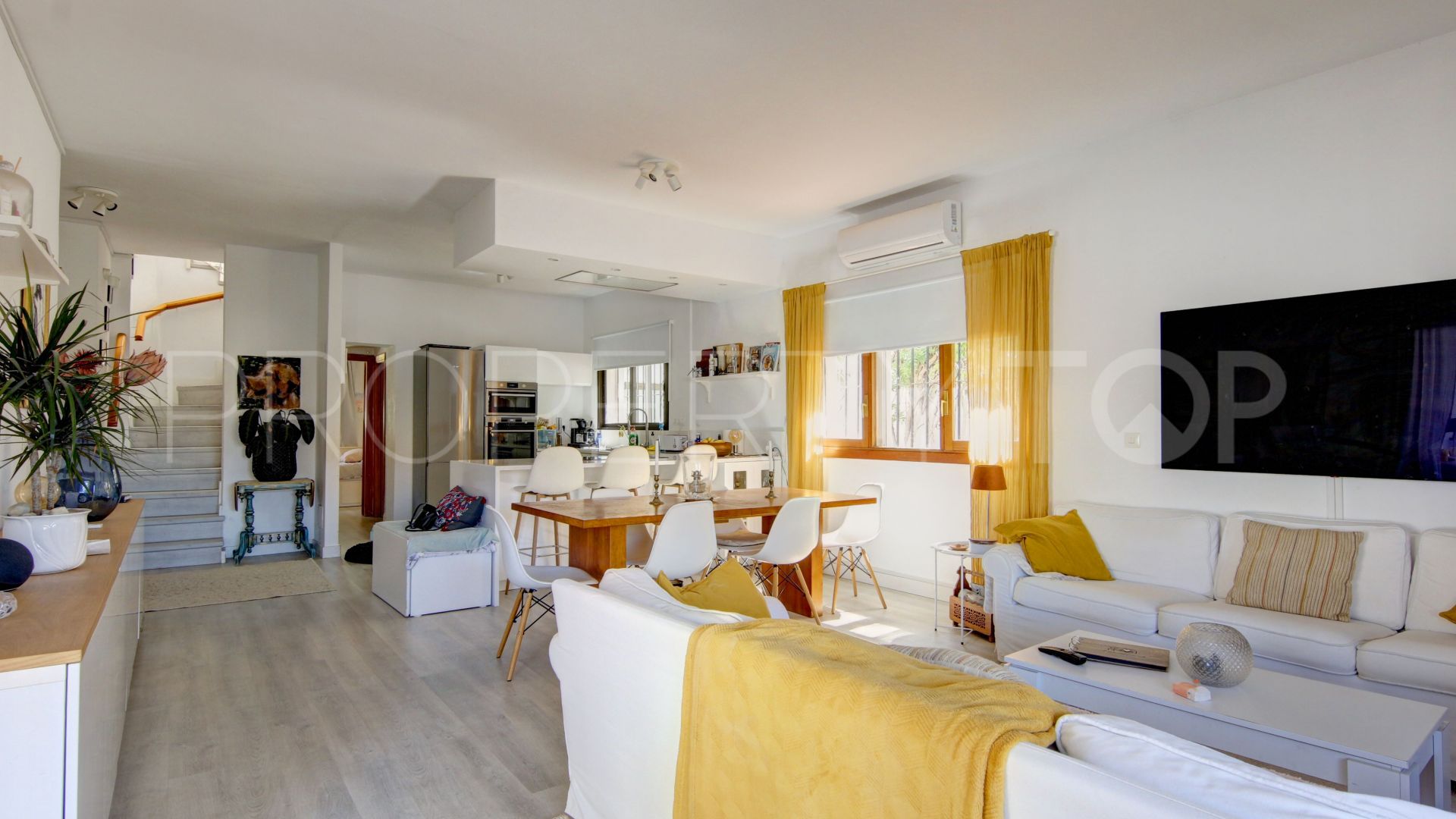 Villa en venta con 5 dormitorios en Seghers