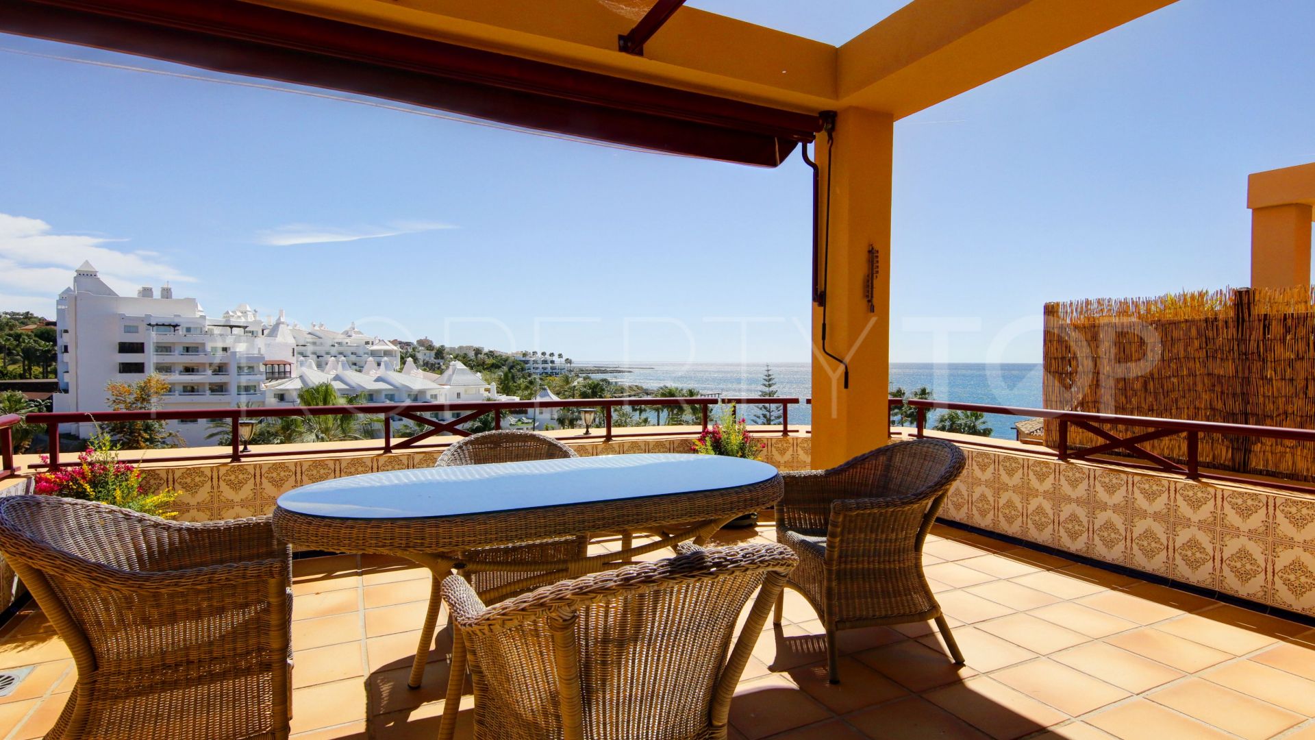 Riviera Andaluza 2 bedrooms penthouse for sale