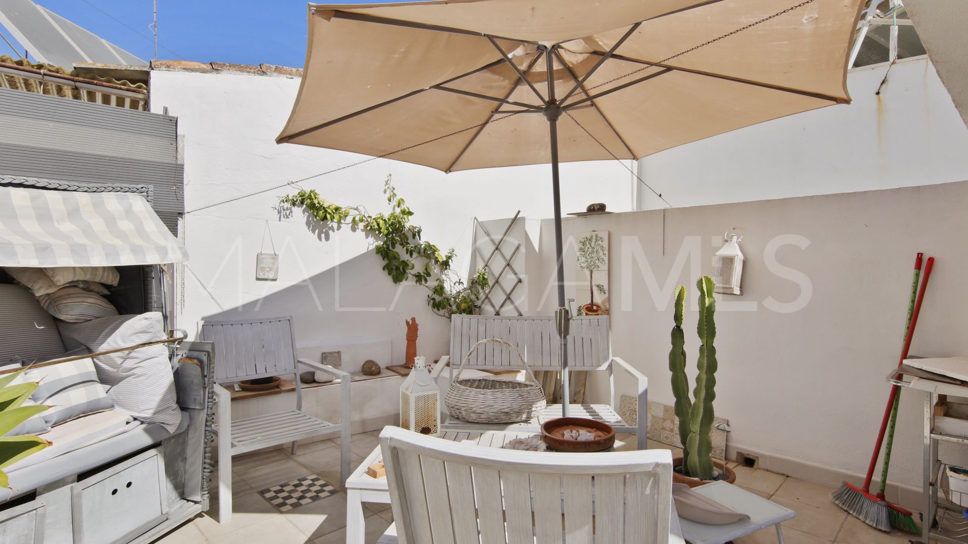 Radhus for sale in Estepona Old Town