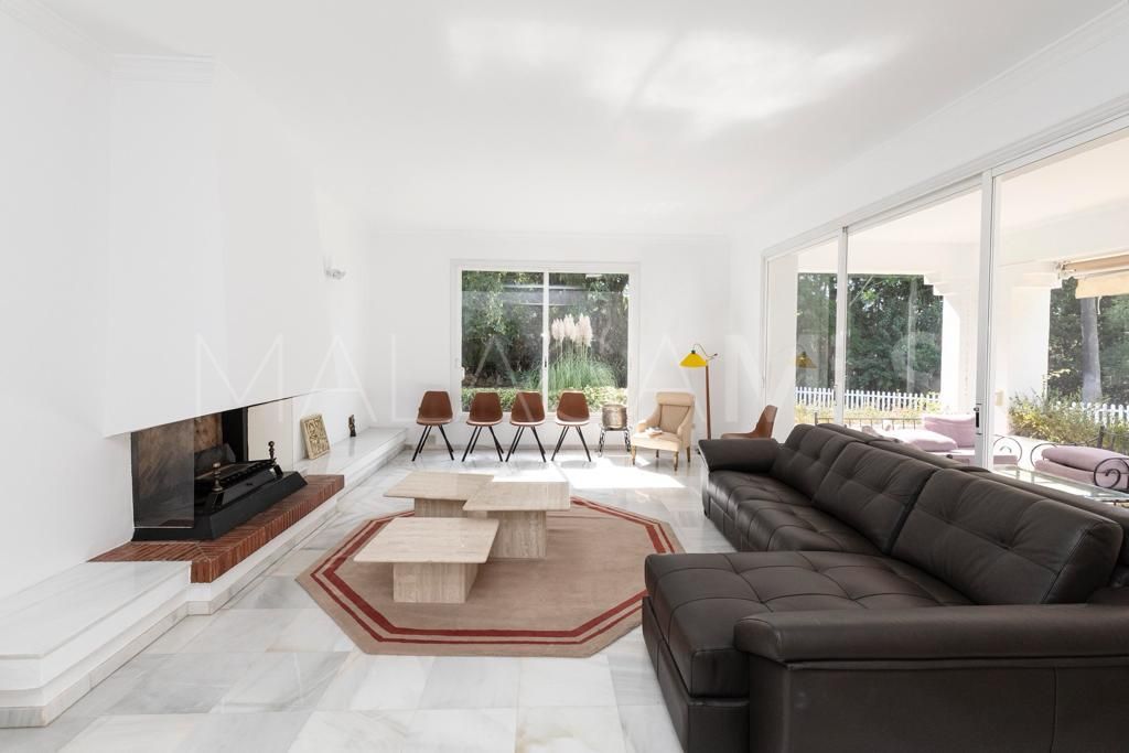 El Paraiso 4 bedrooms villa for sale
