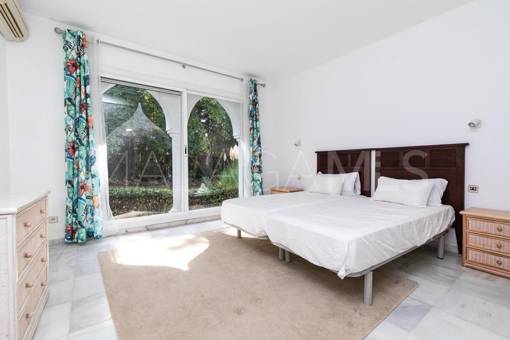 El Paraiso 4 bedrooms villa for sale