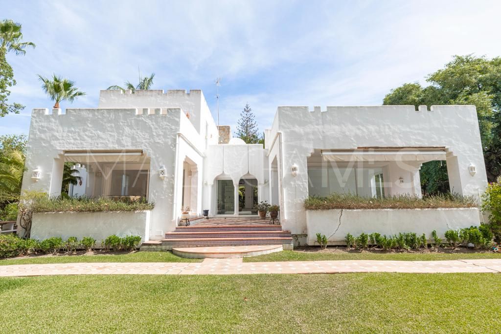 El Paraiso 4 bedrooms villa for sale