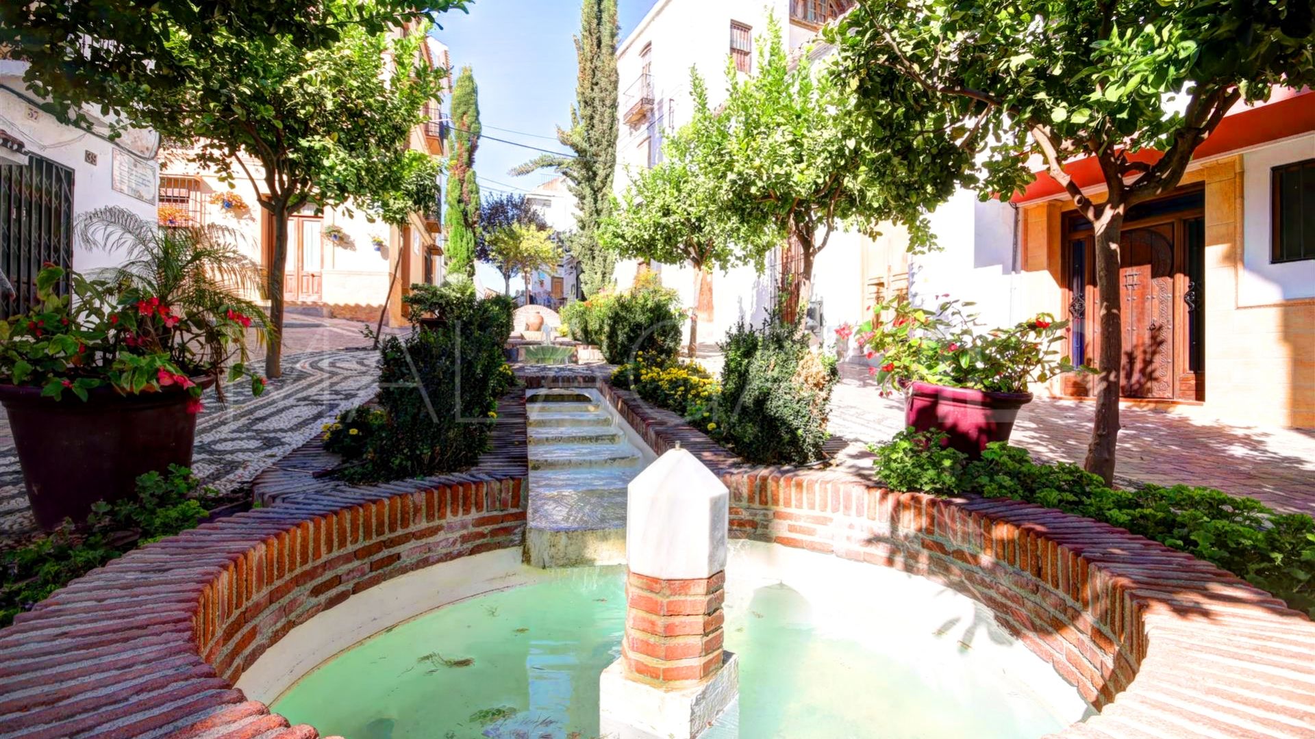 Maison de ville for sale in Estepona Old Town