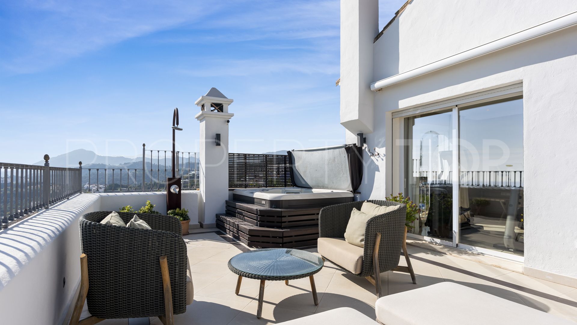 Duplex penthouse for sale in La Heredia