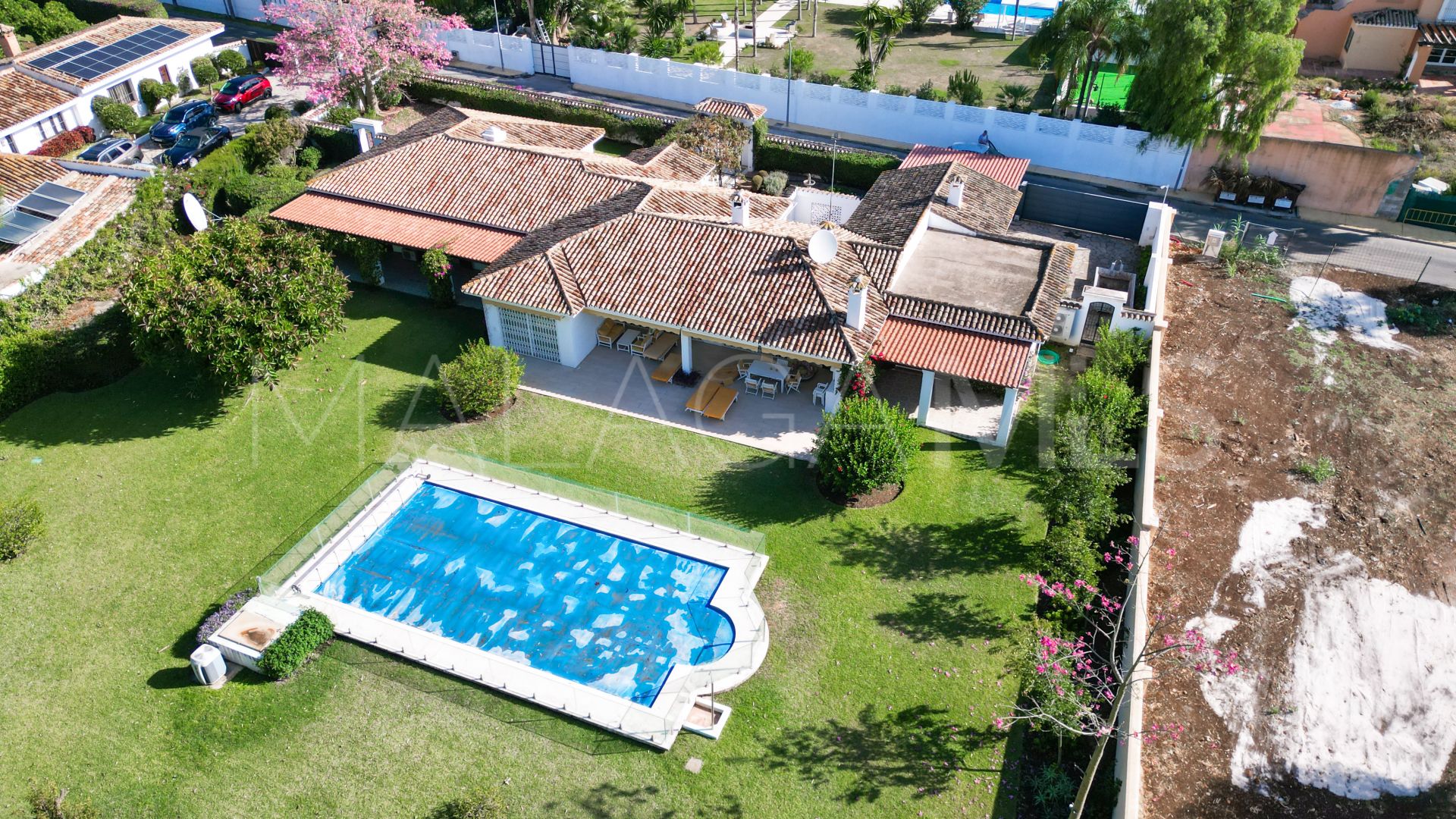 Guadalmina Baja, villa a la venta