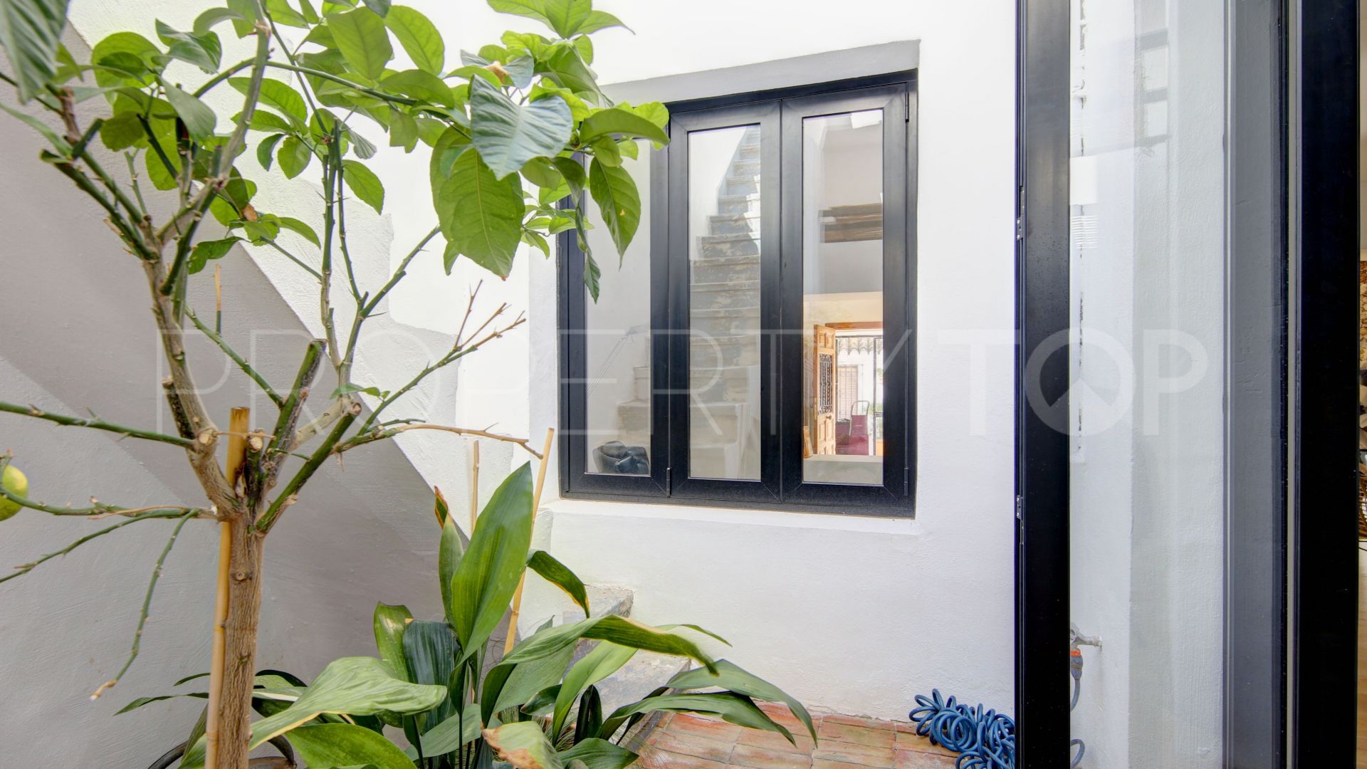 For sale Estepona Old Town ground floor apartment with 1 bedroom