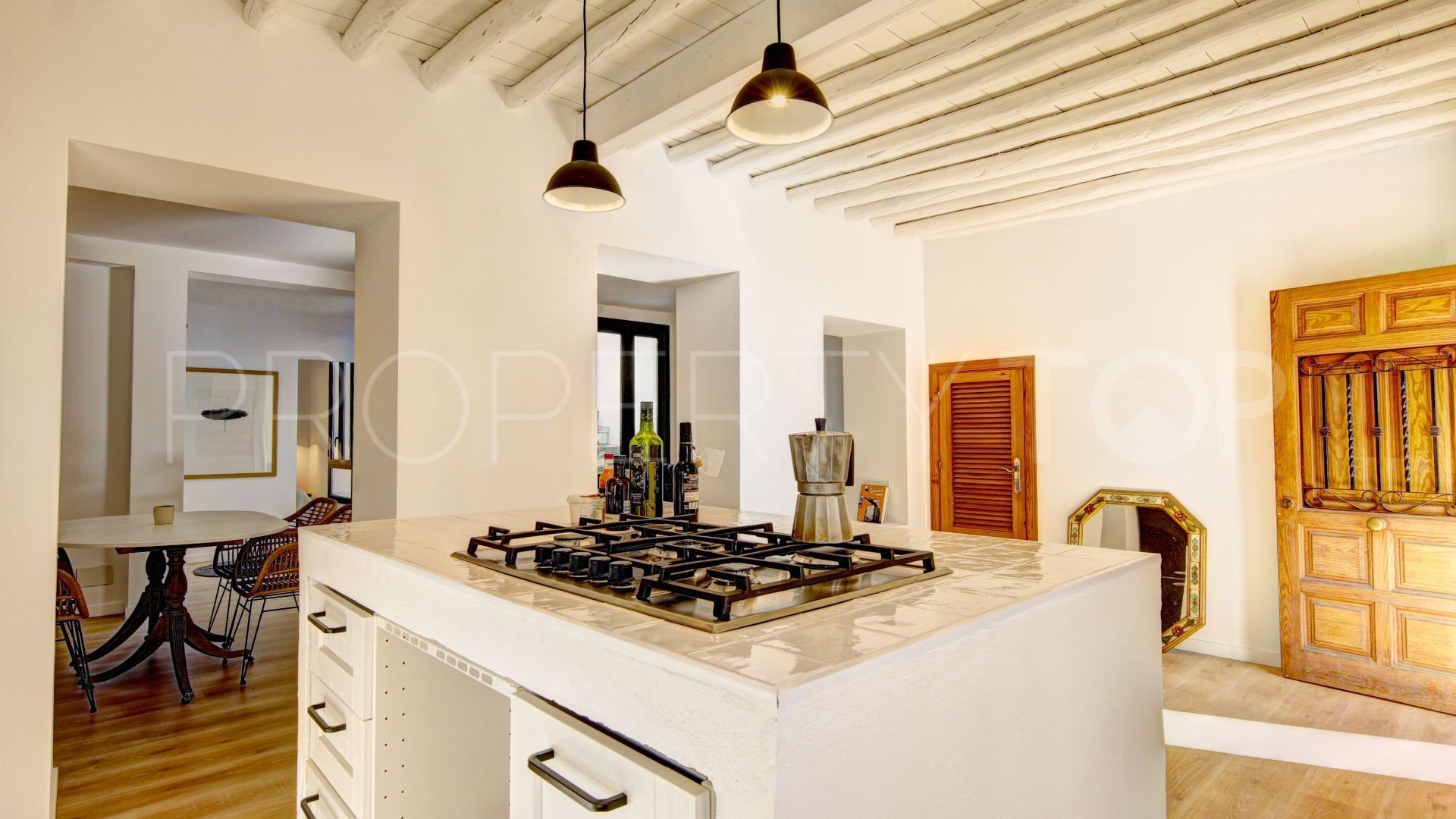 For sale Estepona Old Town ground floor apartment with 1 bedroom