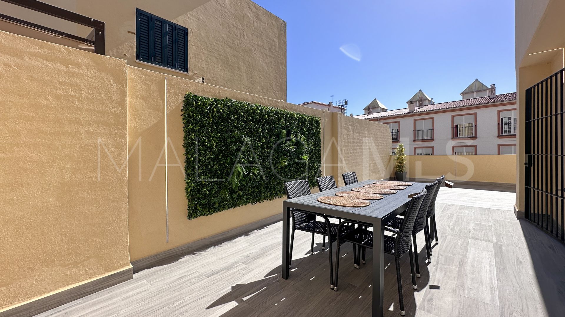 Maison de ville for sale in Estepona