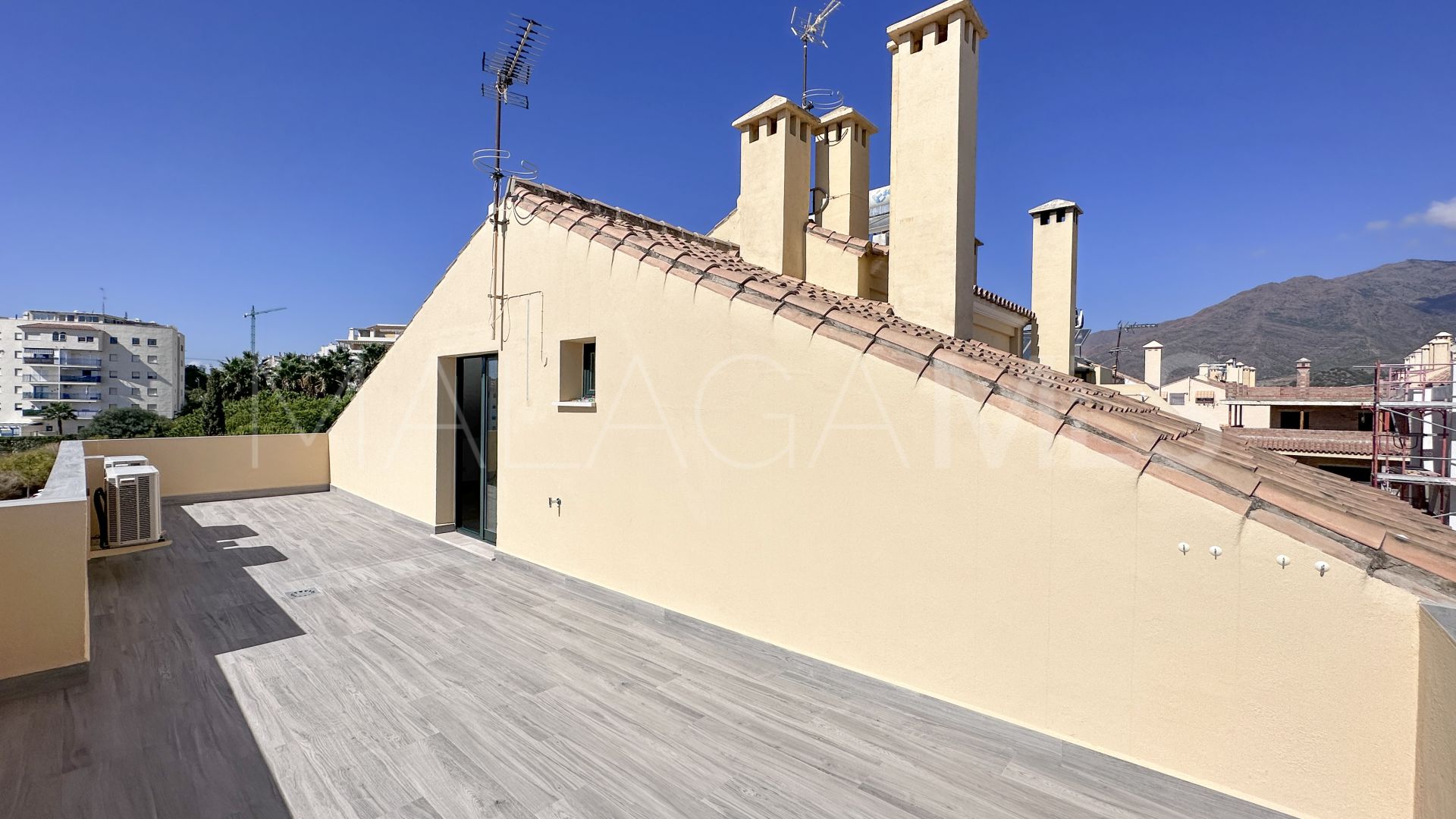 Maison de ville for sale in Estepona